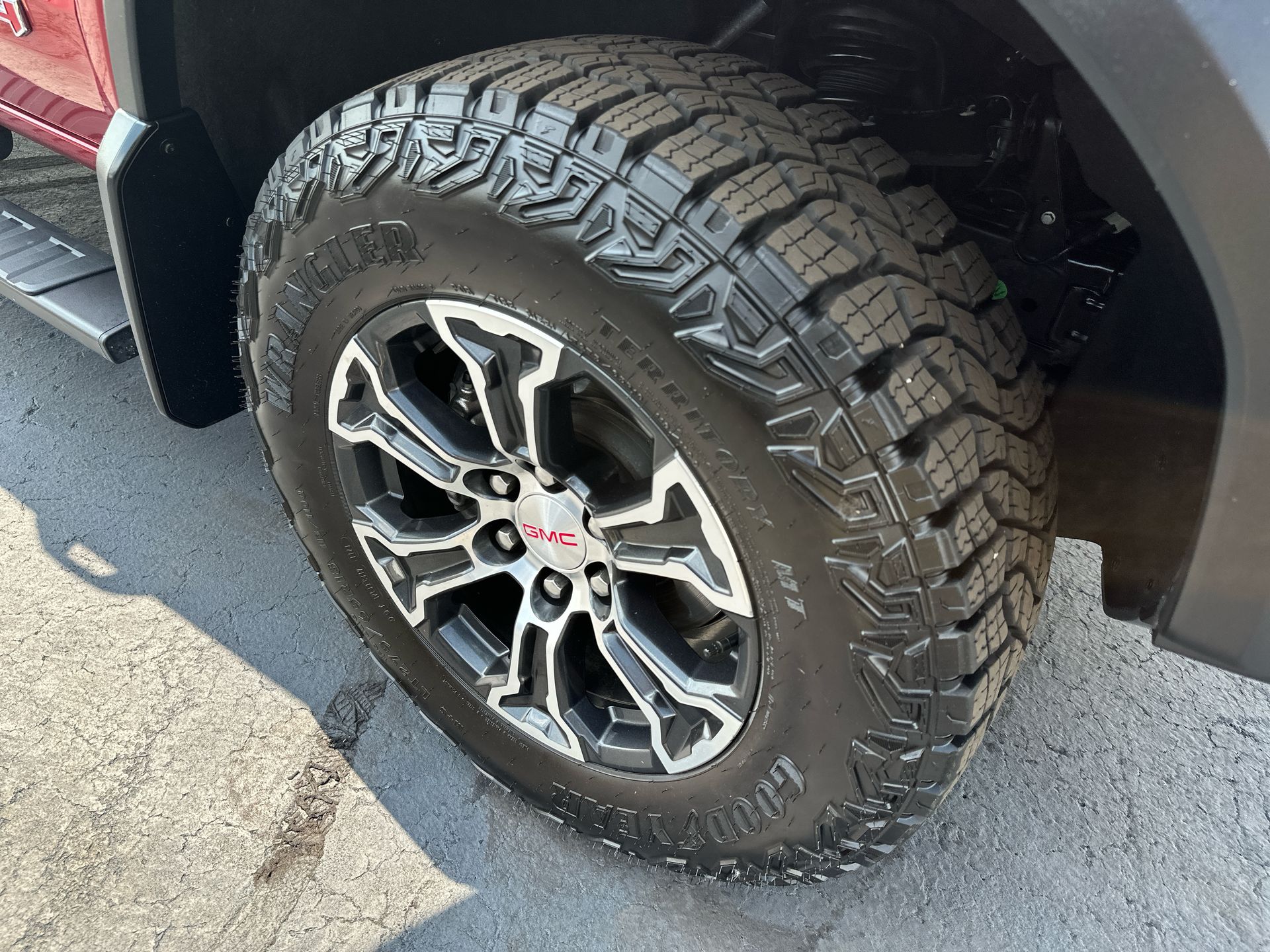 2023 GMC Canyon AT4