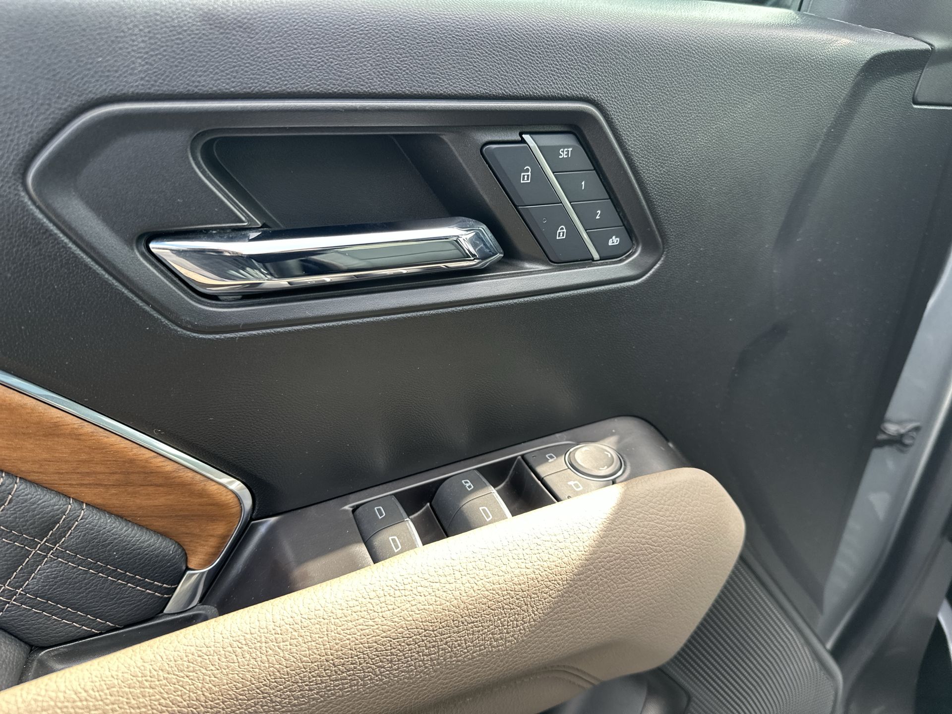 2024 GMC Canyon Denali