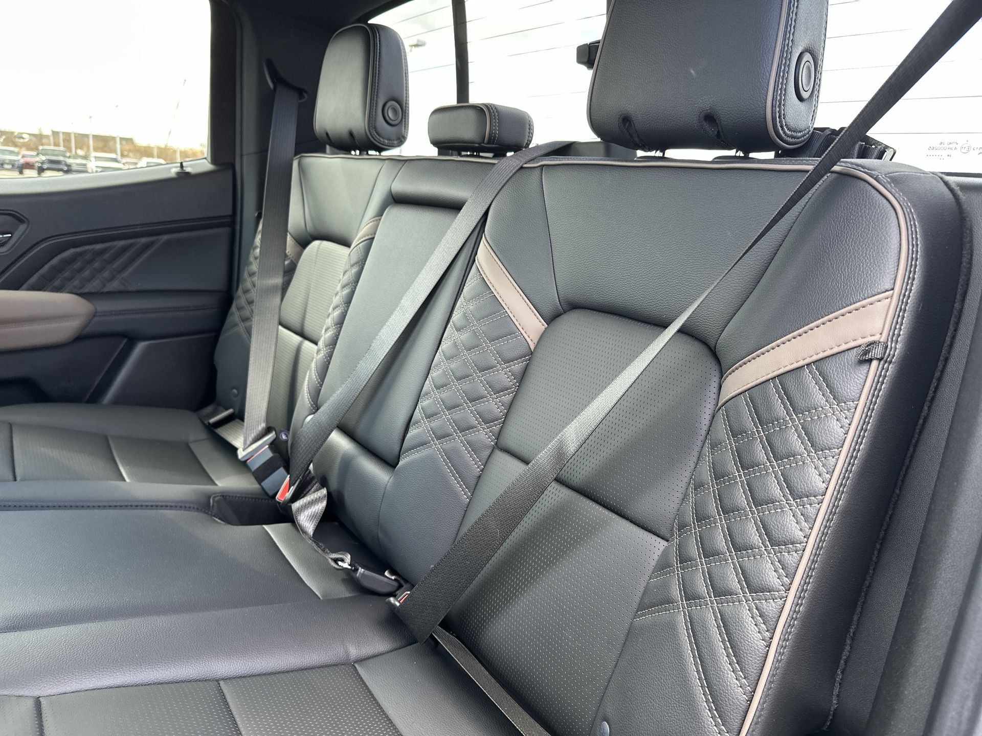 2024 GMC Canyon Denali