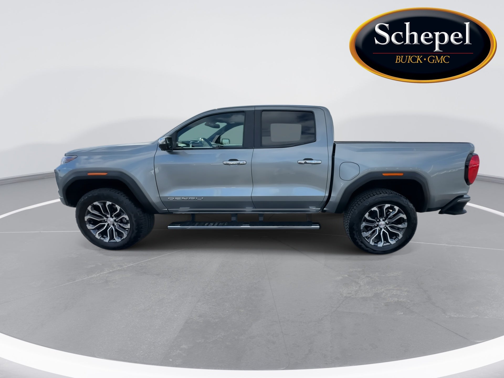 2024 GMC Canyon Denali