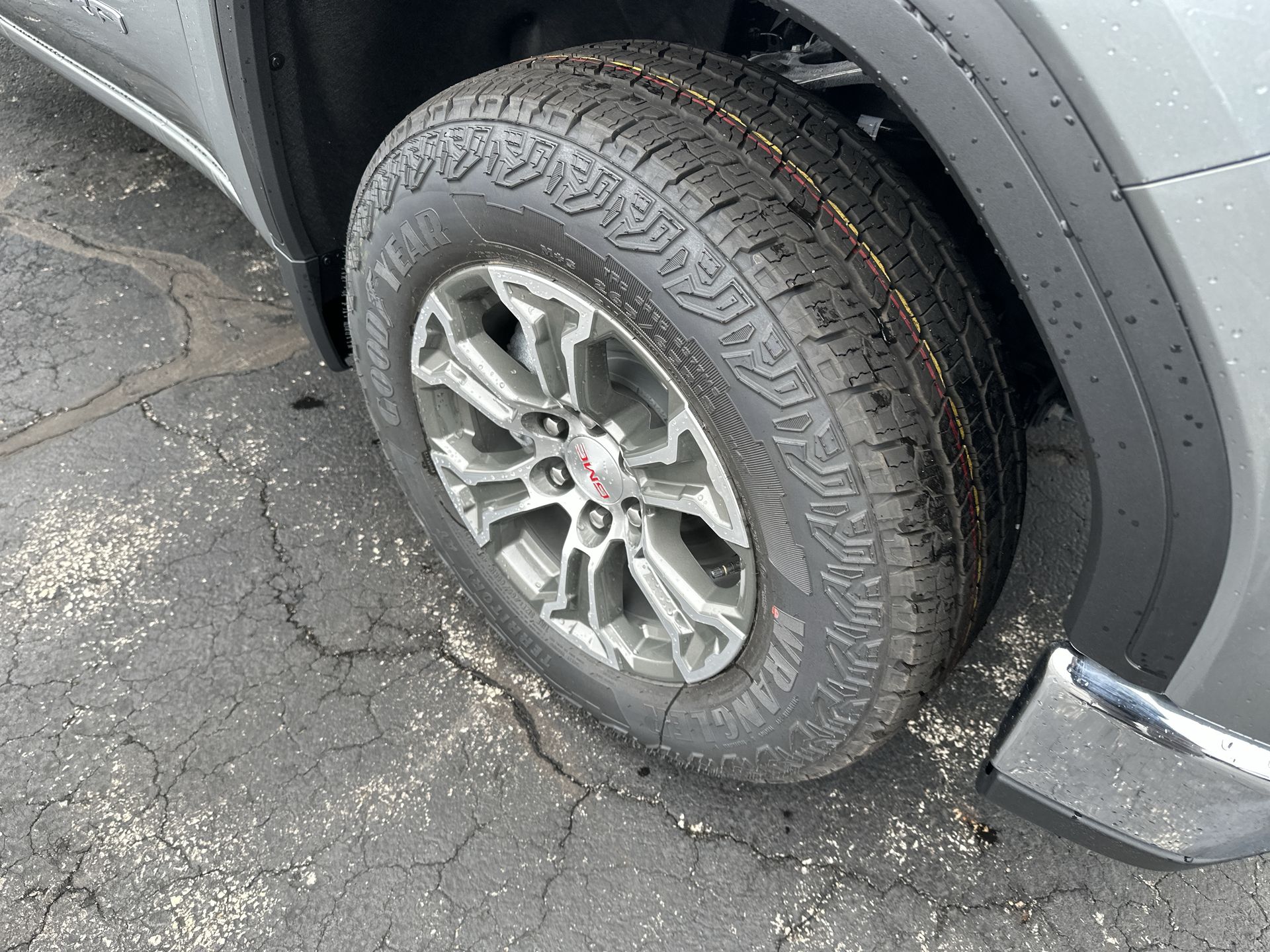 2026 GMC Sierra 1500 SLE