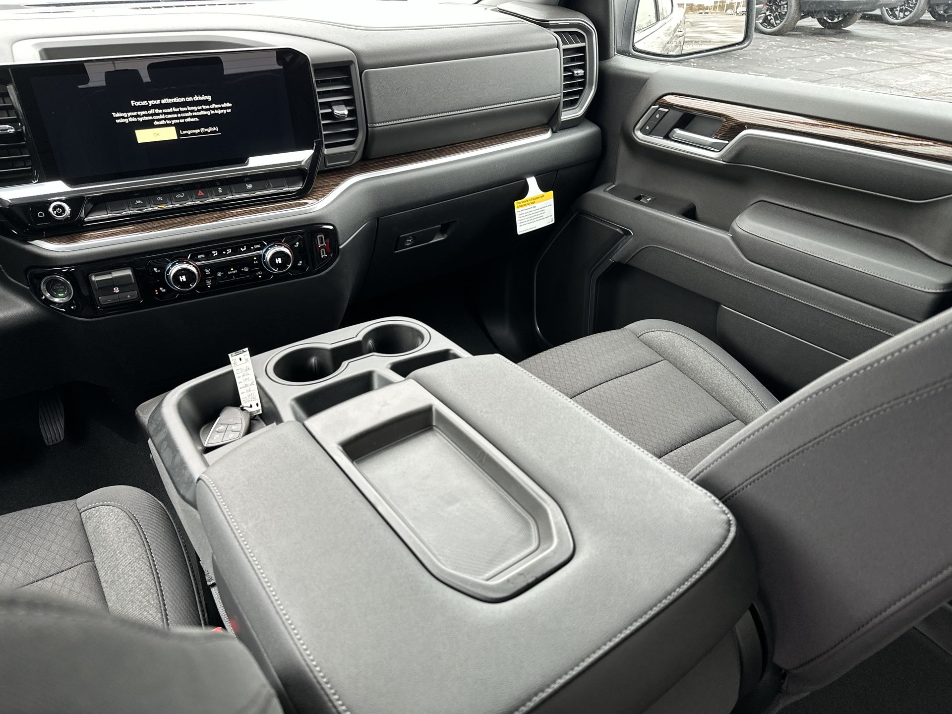 2026 GMC Sierra 1500 SLE