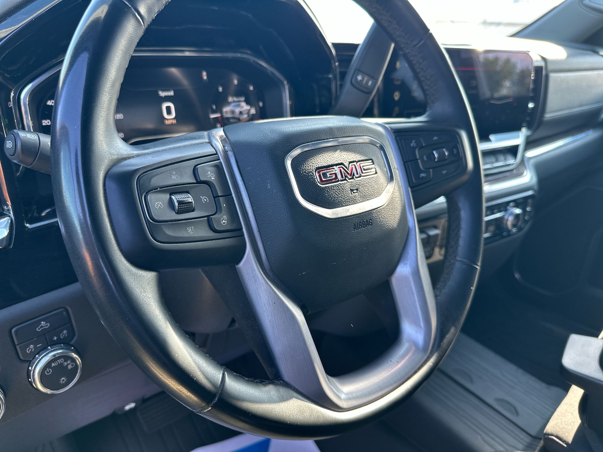 2025 GMC Sierra 1500 SLE - Photo 14