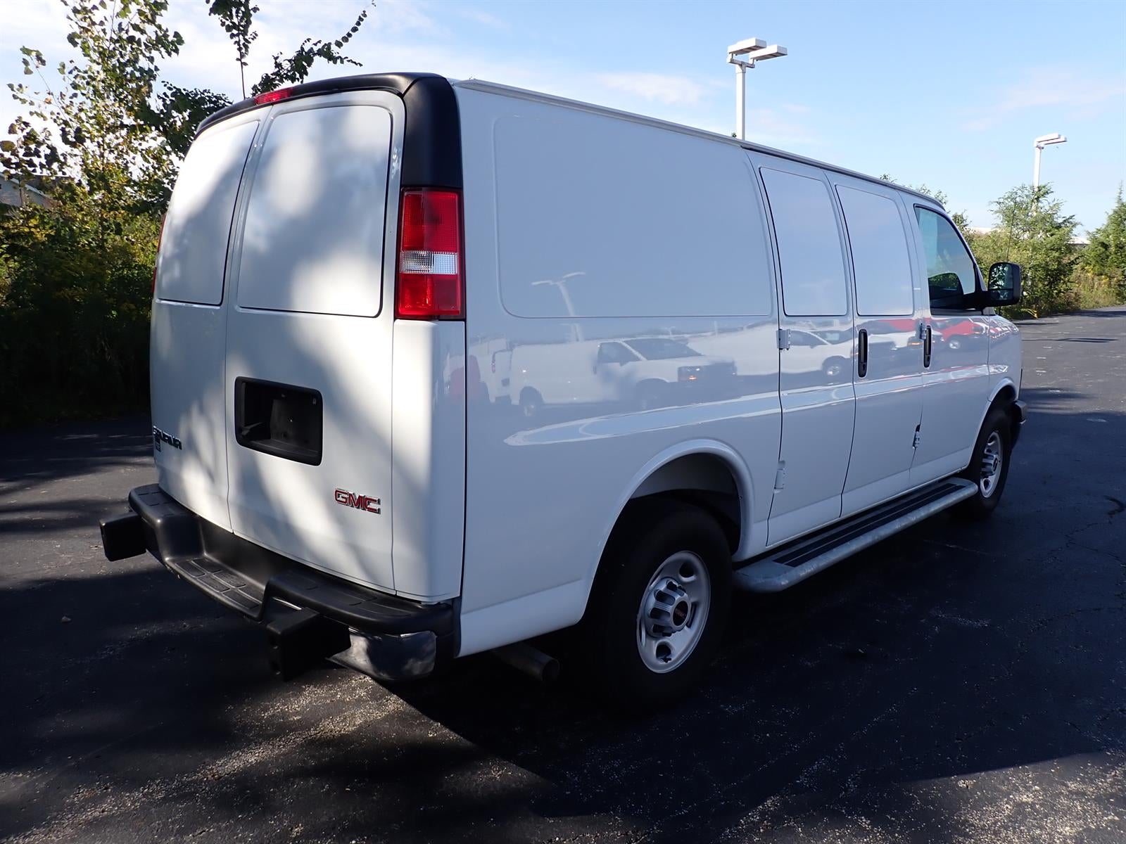 2025 GMC Savana Cargo Work Van