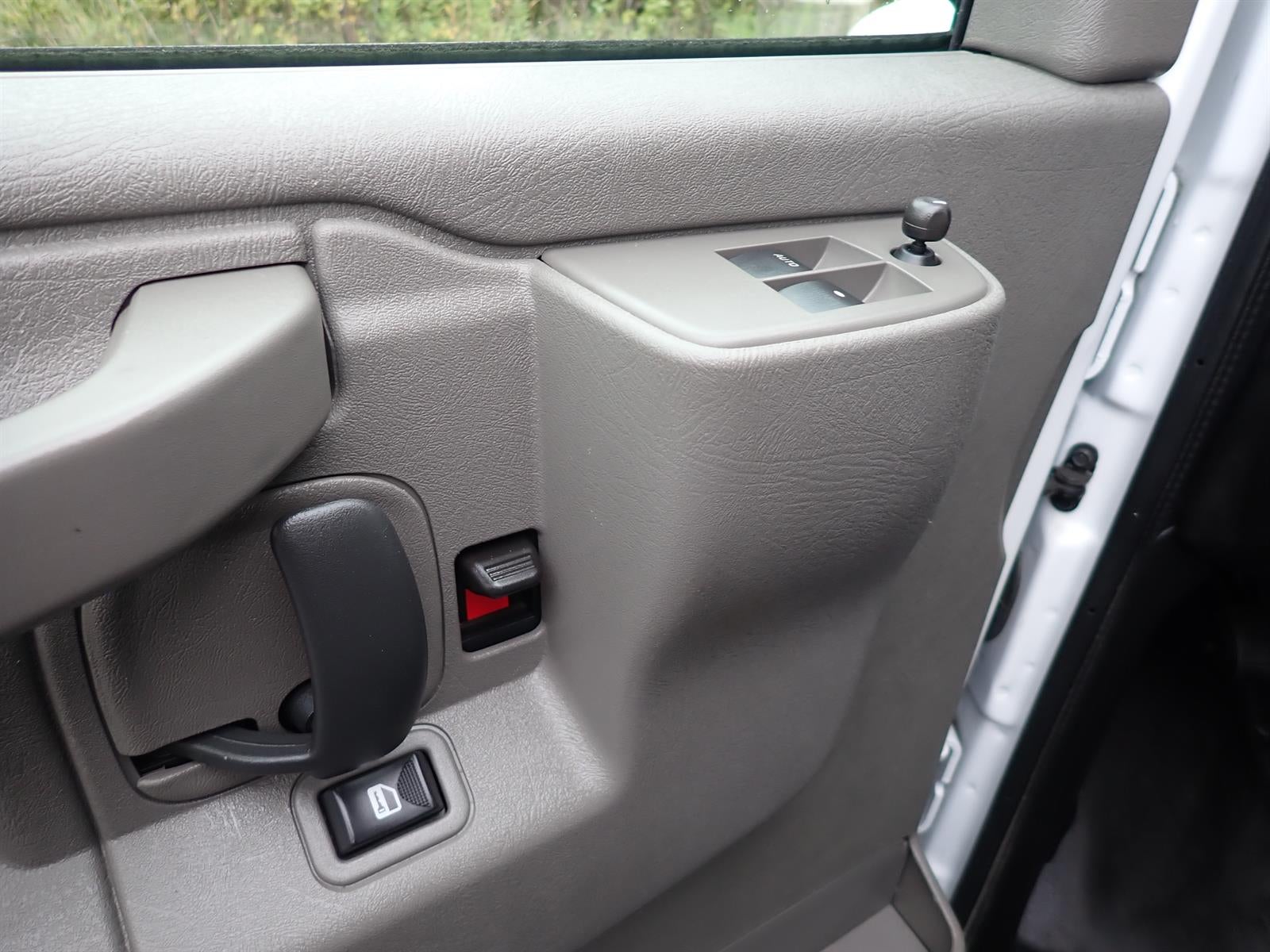 2025 GMC Savana Cargo Work Van