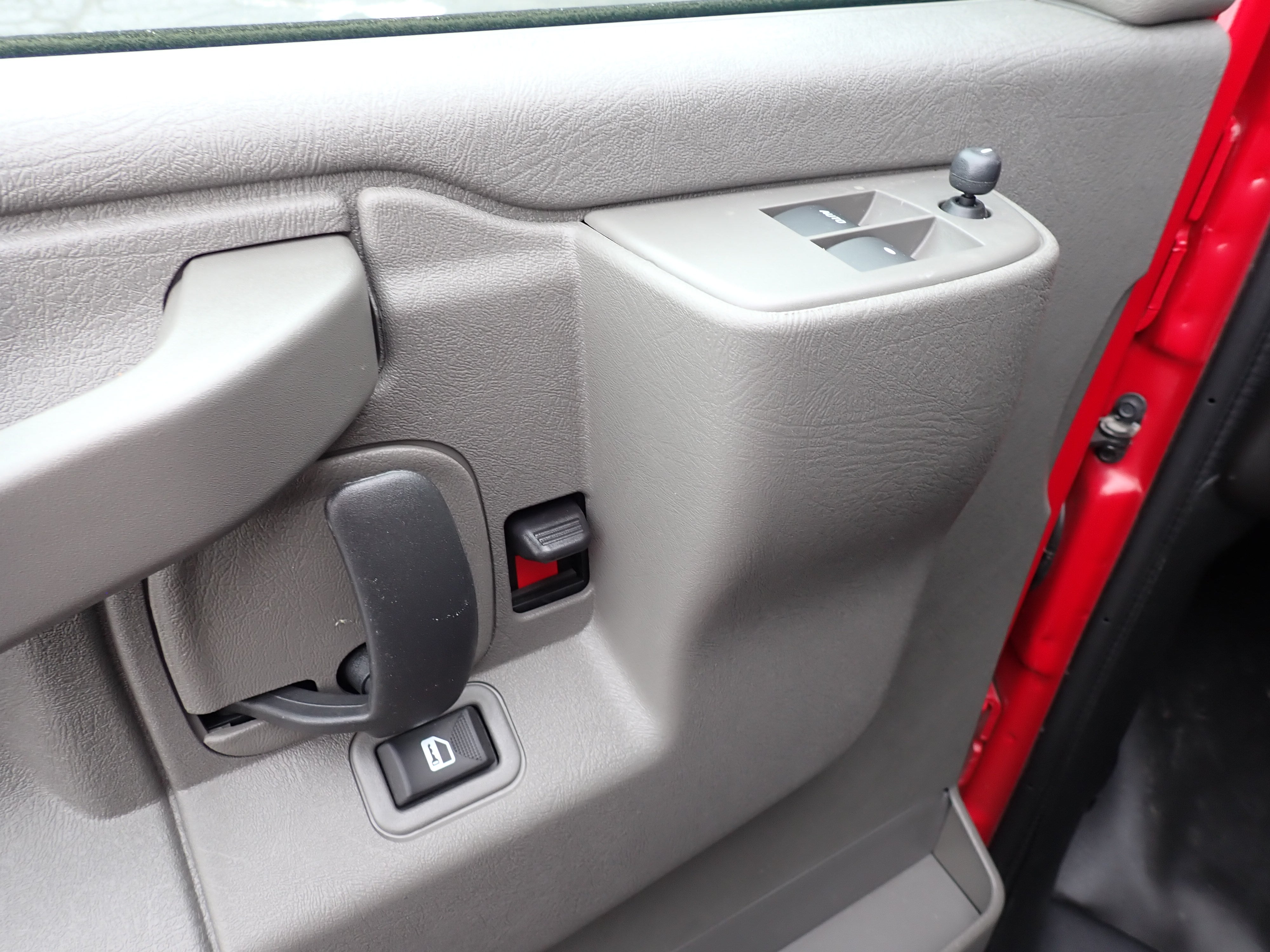 2026 GMC Savana Cargo Work Van - Photo 18
