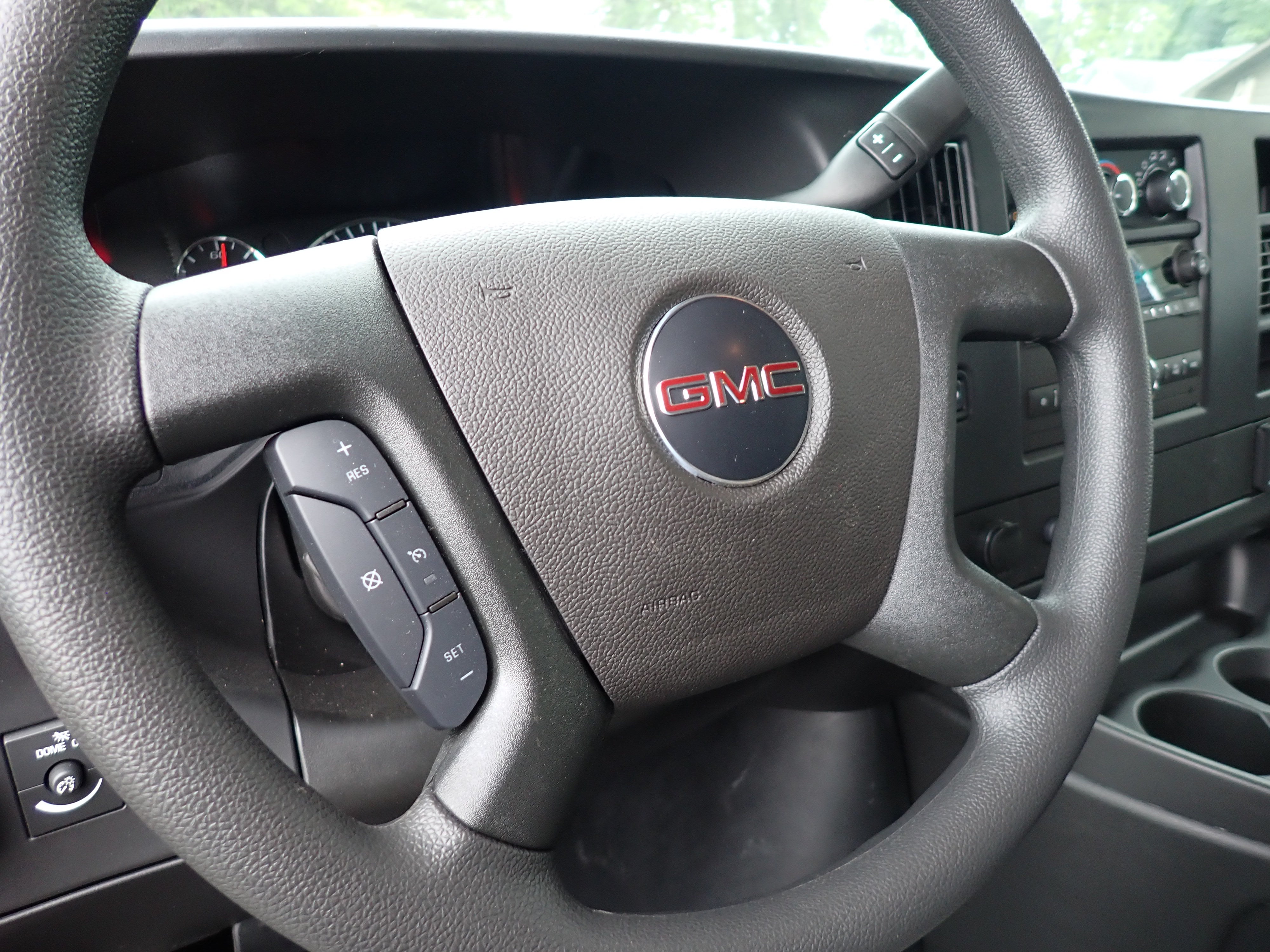 2026 GMC Savana Cargo Work Van - Photo 19