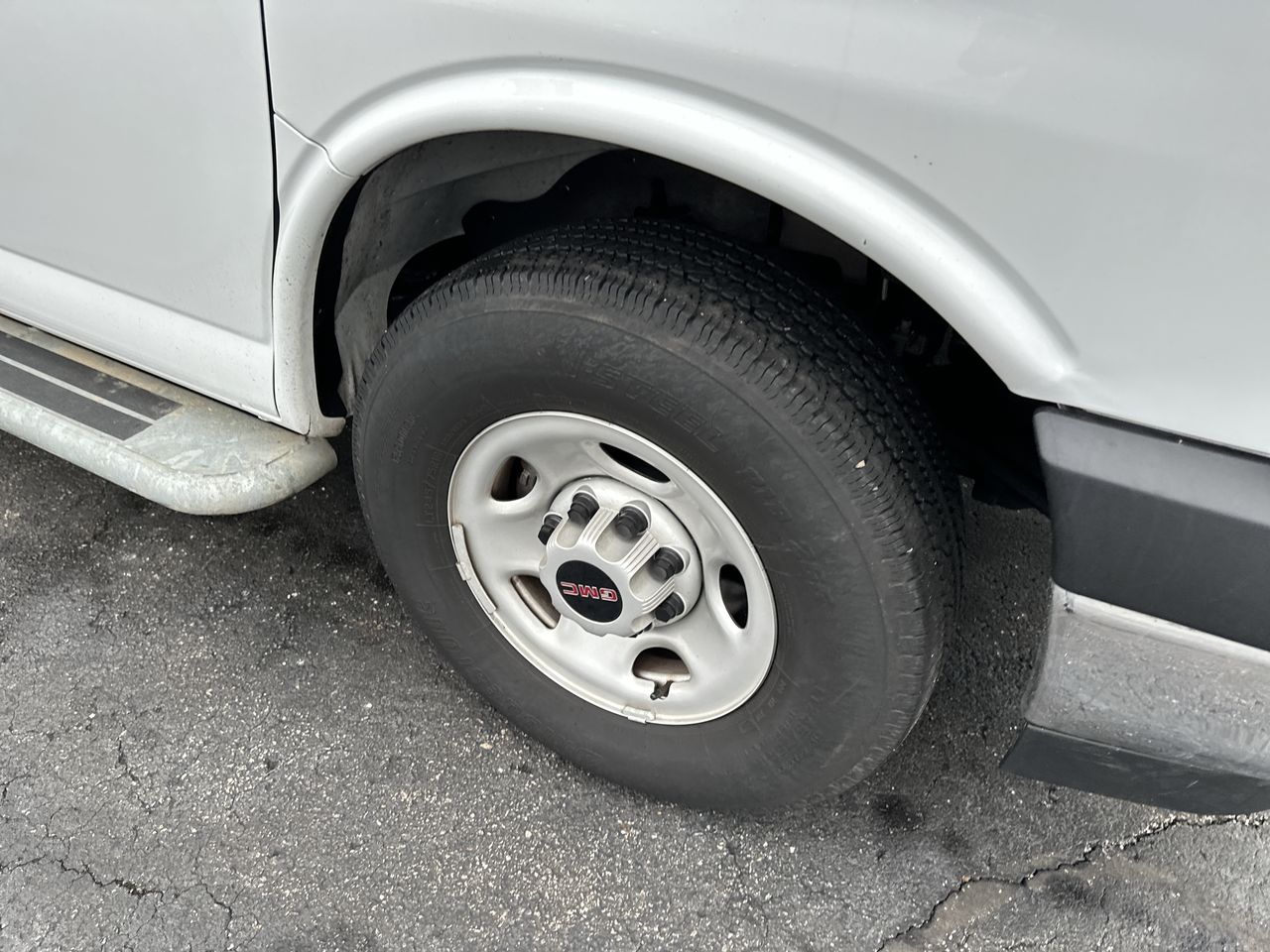 2024 GMC Savana Cargo 2500 Work Van