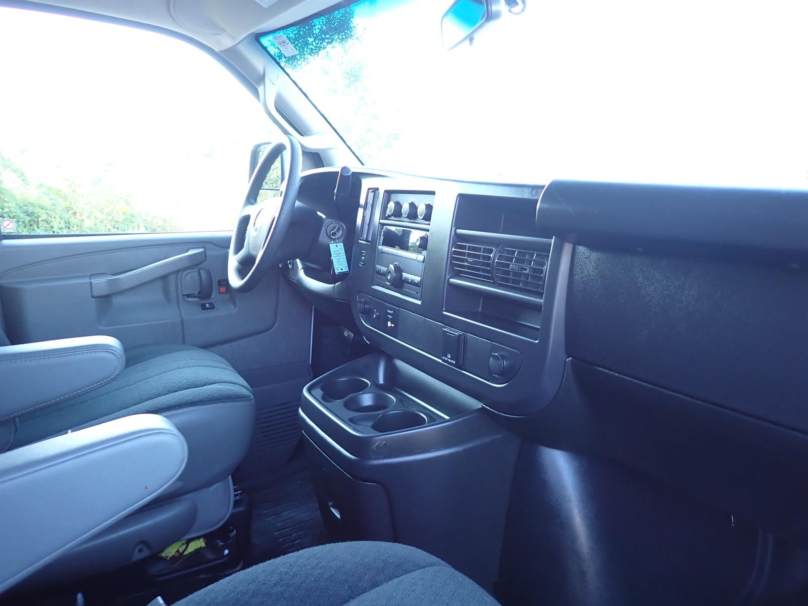 2025 GMC Savana Cargo Work Van