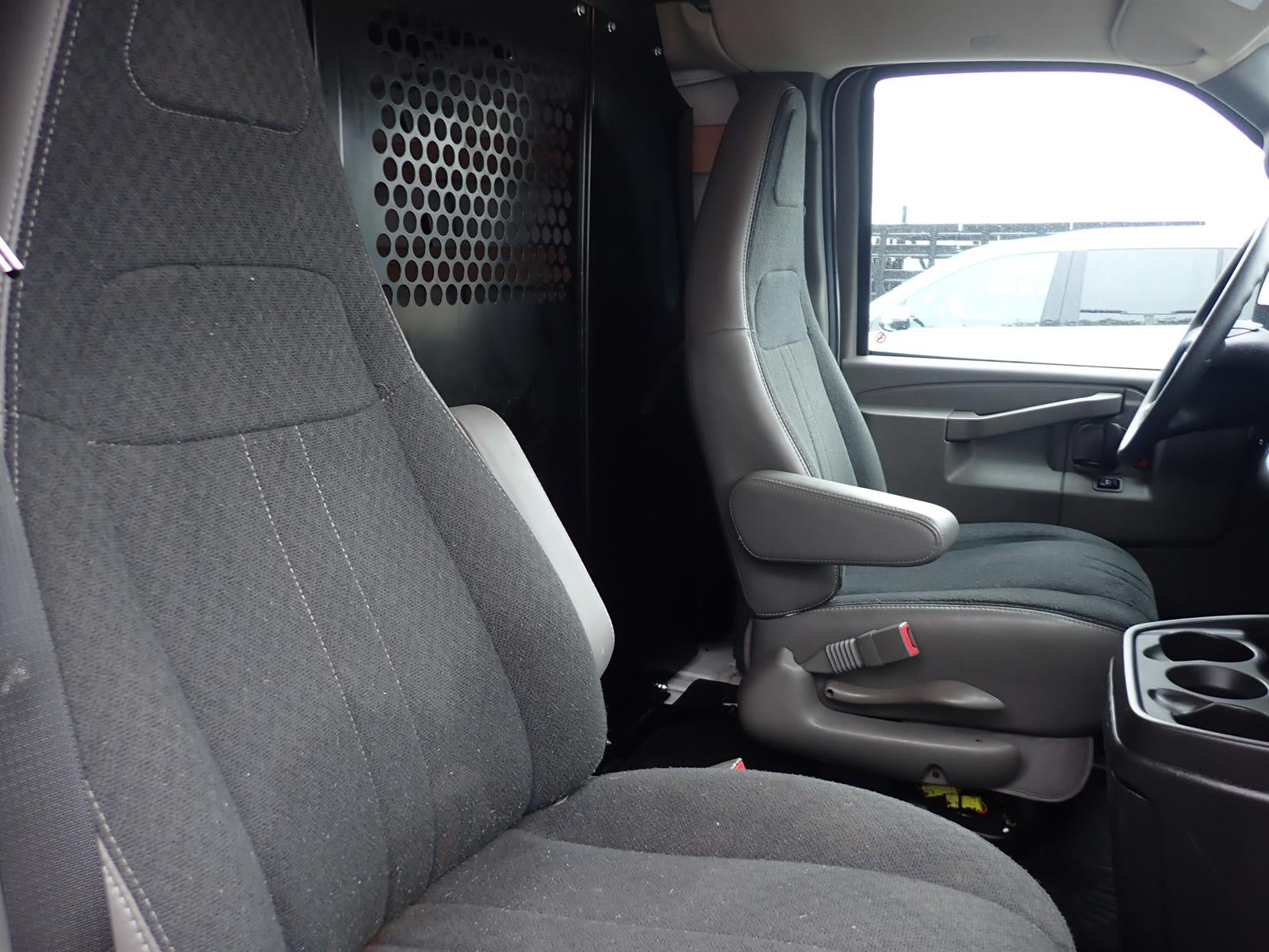 2025 GMC Savana Cargo Work Van