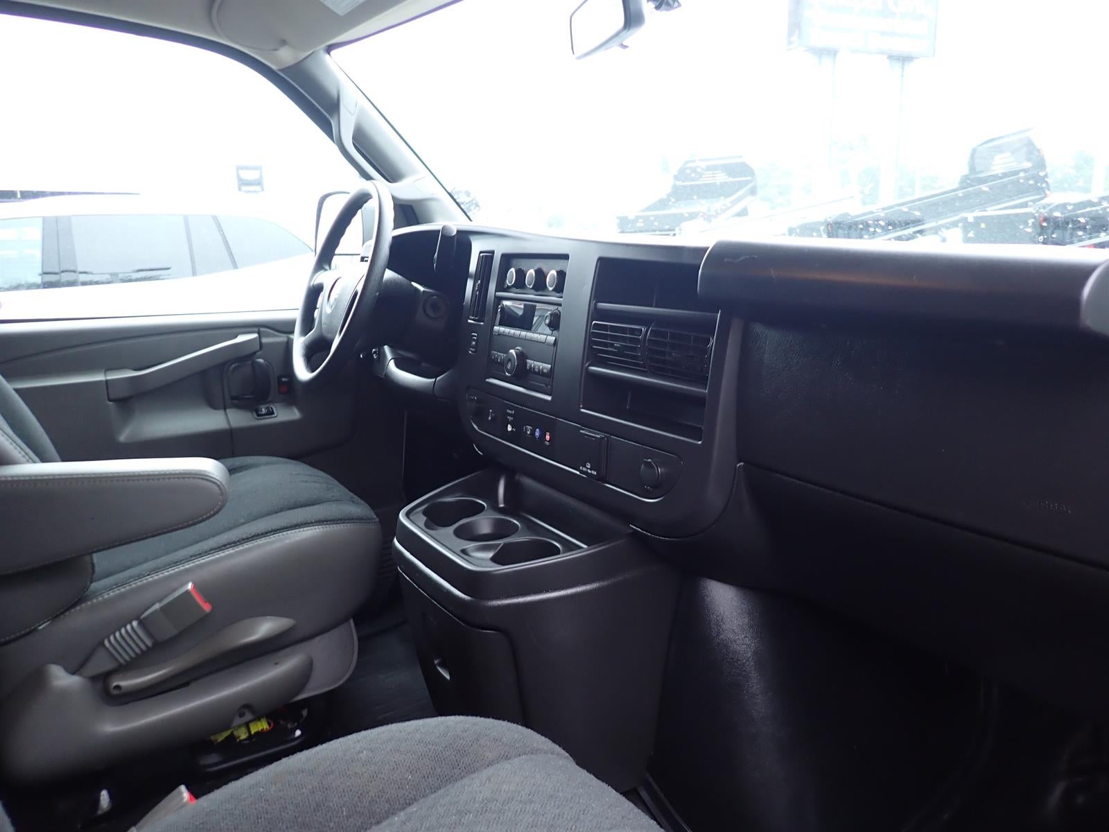 2025 GMC Savana Cargo Work Van