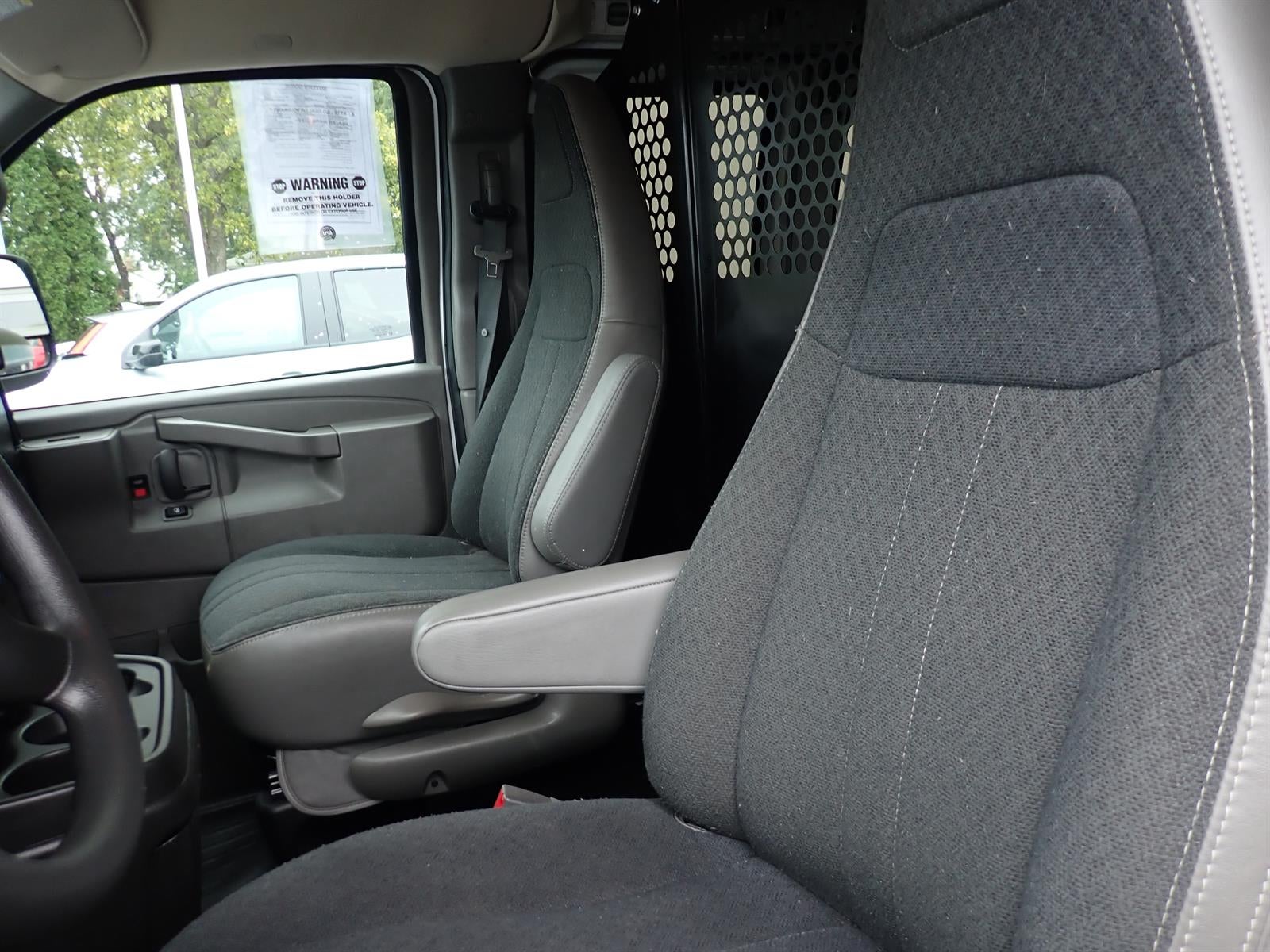 2025 GMC Savana Cargo Work Van