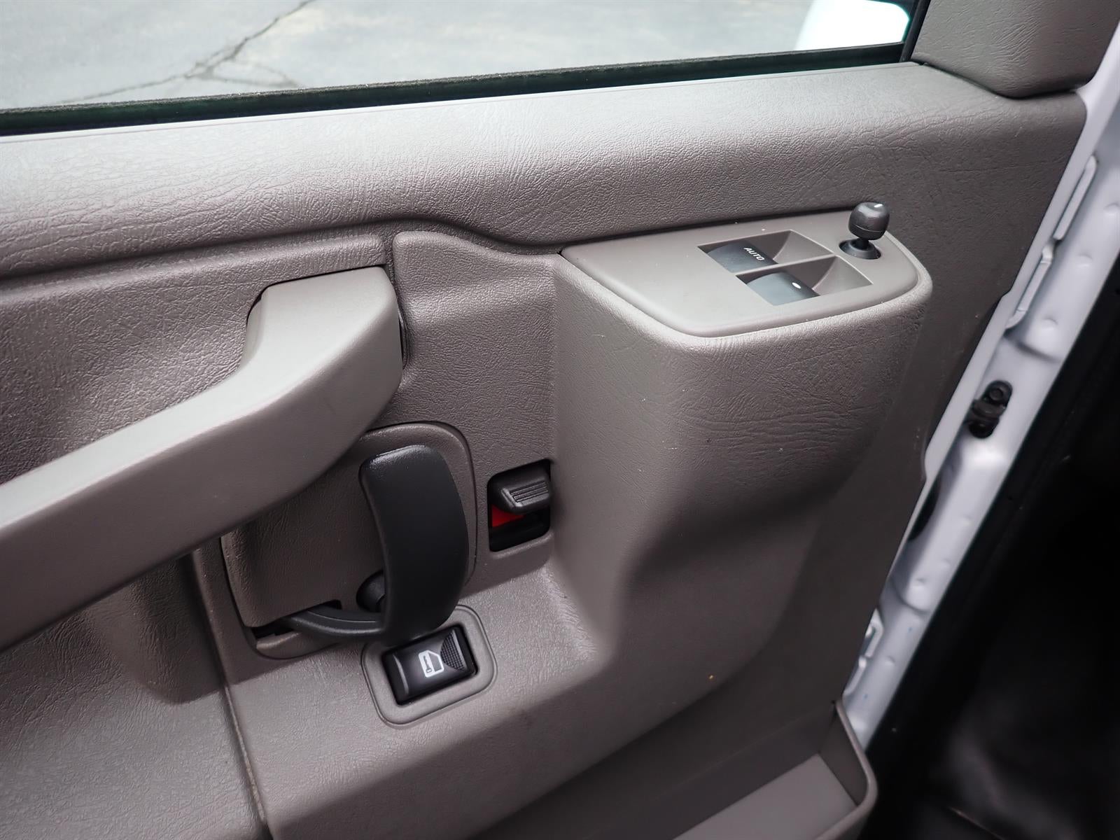 2025 GMC Savana Cargo Work Van