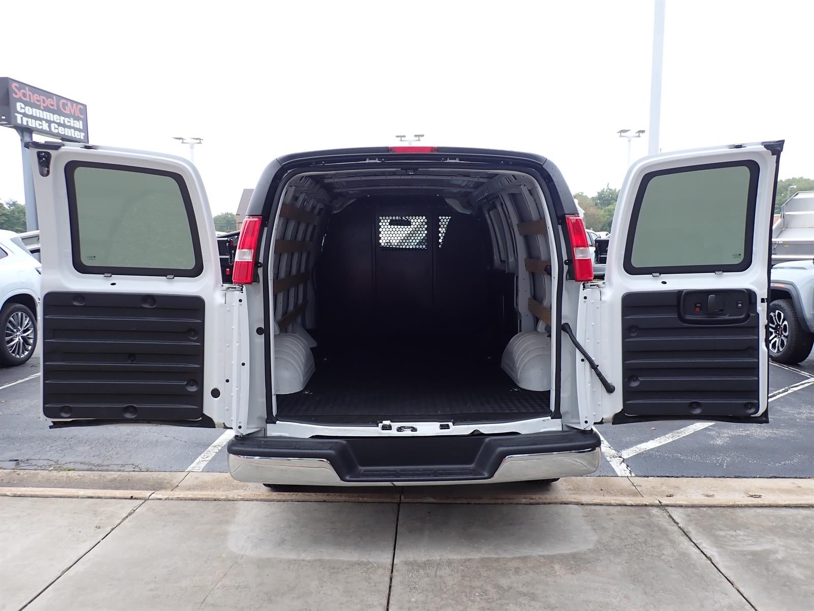2025 GMC Savana Cargo Work Van