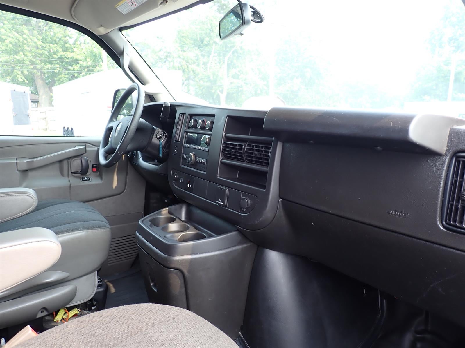 2023 GMC Savana Cargo 2500 Work Van