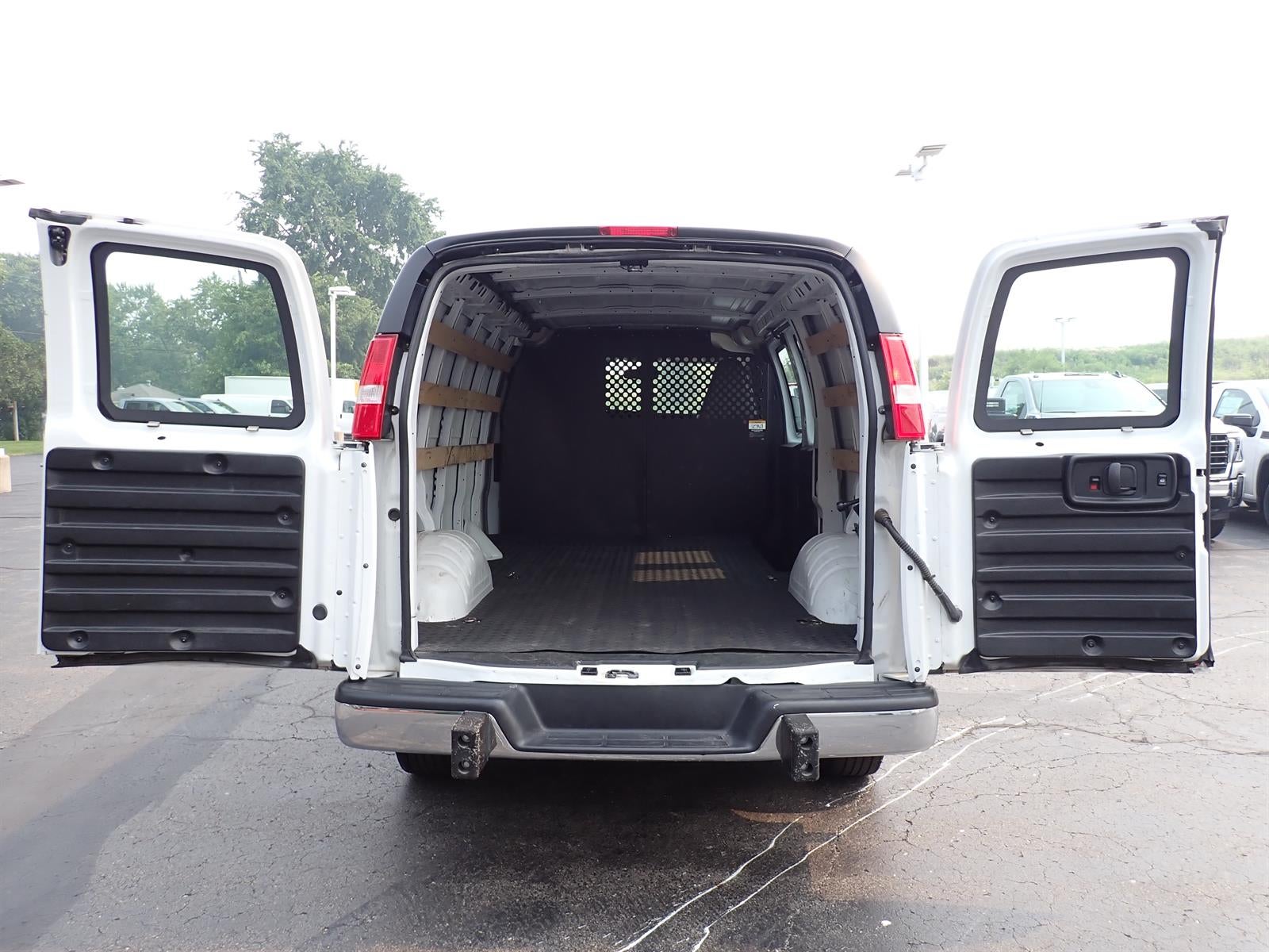 2023 GMC Savana Cargo 2500 Work Van