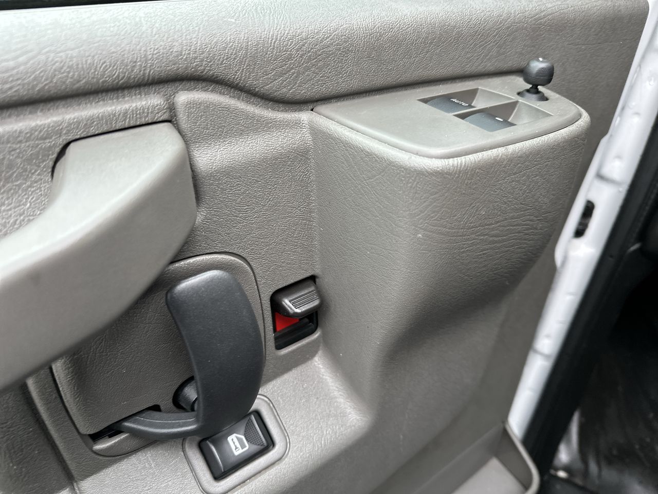 2024 GMC Savana Cargo 2500 Work Van