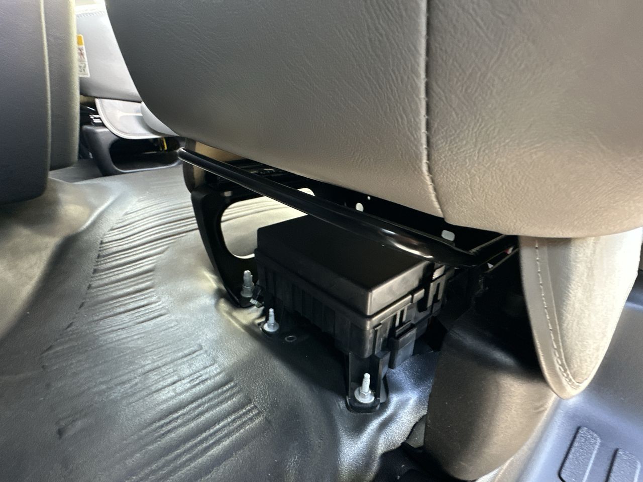 2025 GMC Savana Cargo 2500 Work Van