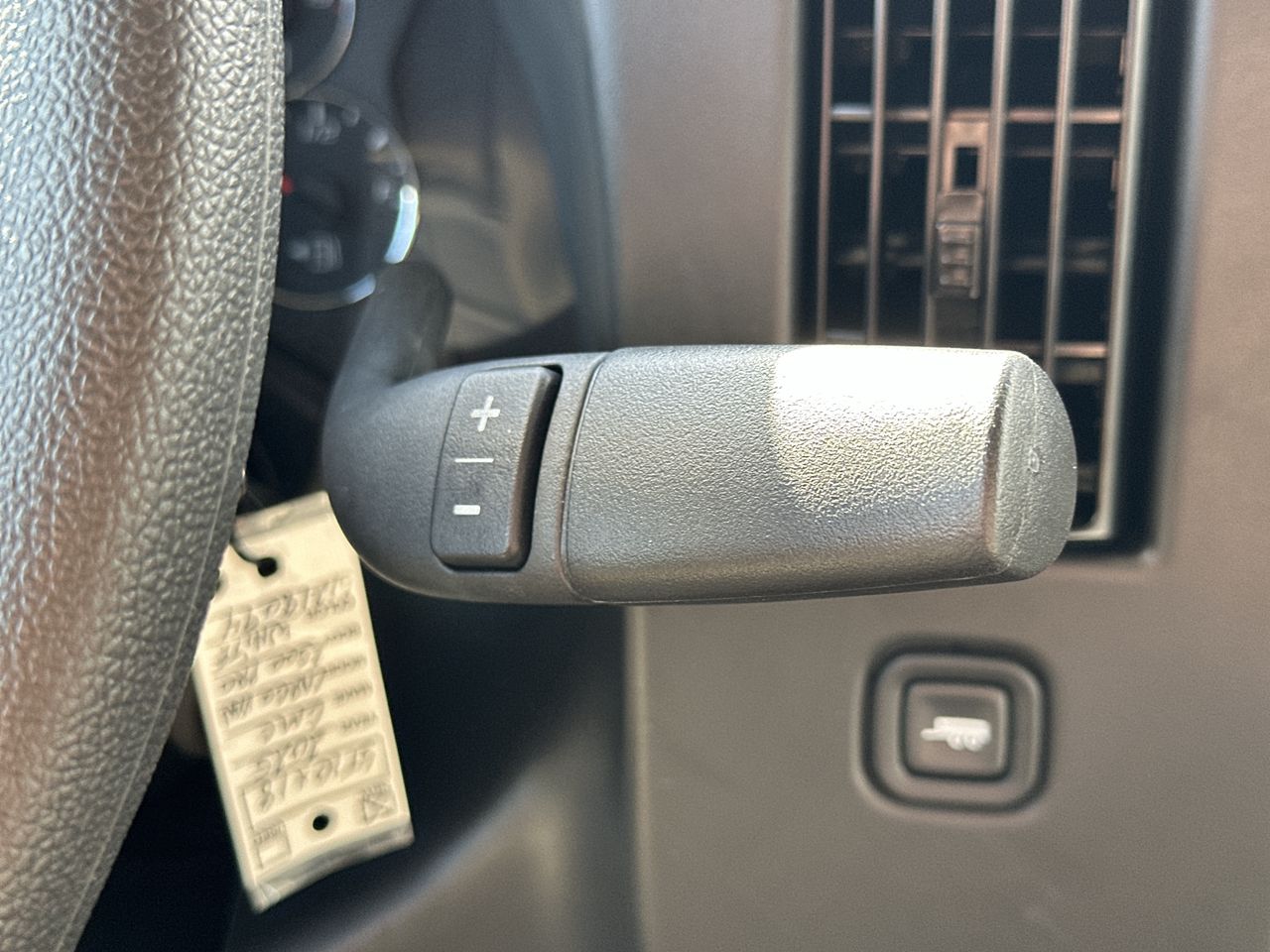 2025 GMC Savana Cargo 2500 Work Van