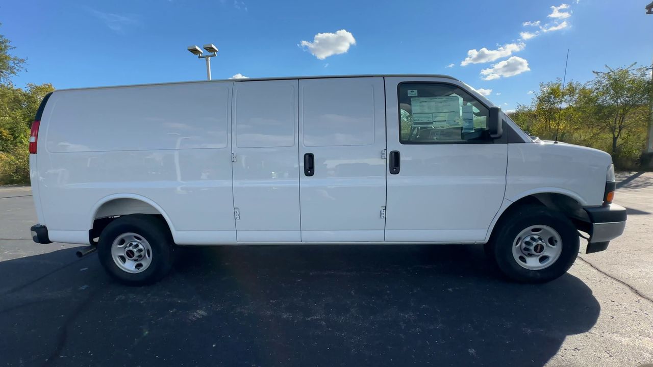 2025 GMC Savana Cargo 2500 Work Van