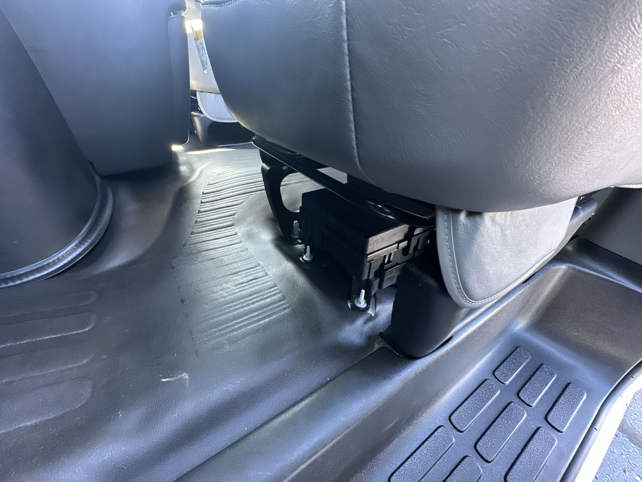 2025 GMC Savana Cargo 2500 Work Van