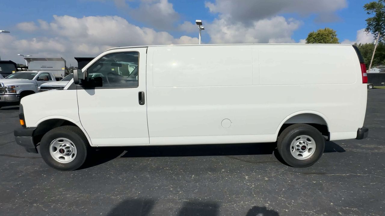 2025 GMC Savana Cargo 2500 Work Van