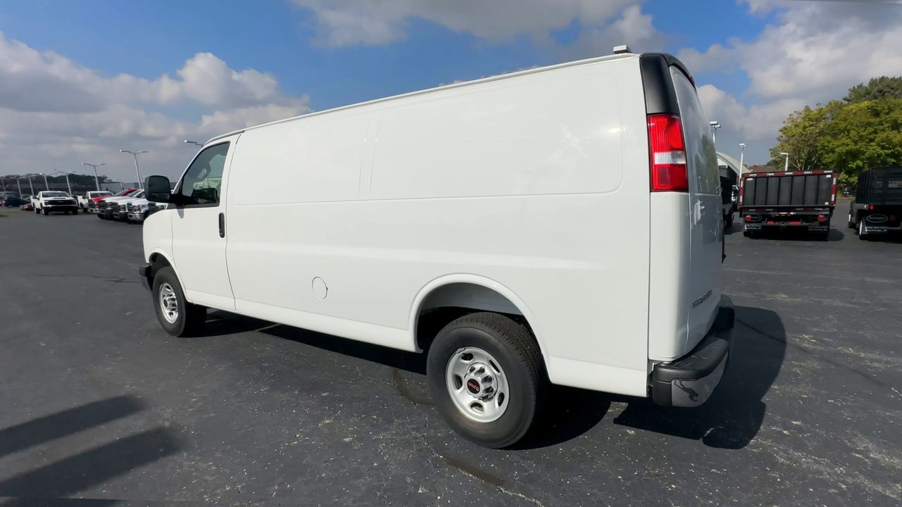 2025 GMC Savana Cargo 2500 Work Van
