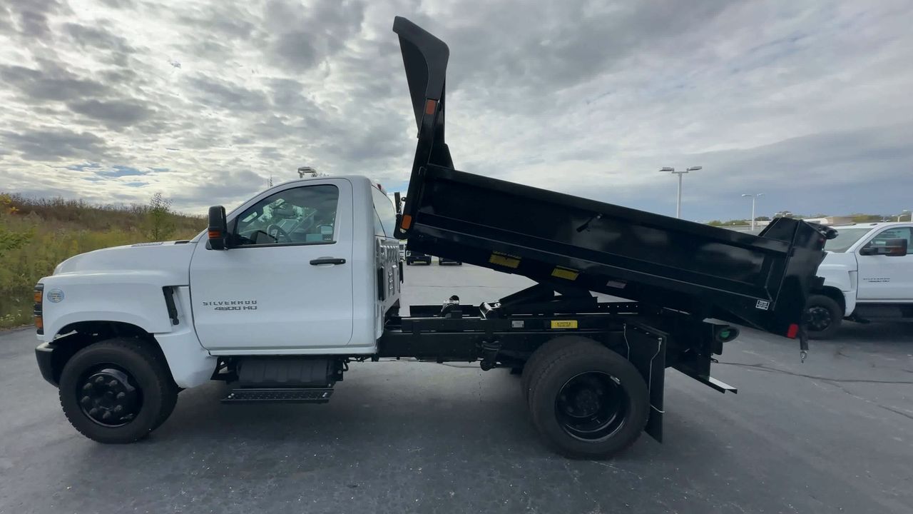 2023 Chevrolet Silverado 4500 HD Work Truck