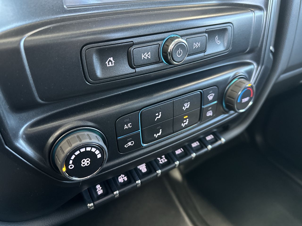 2023 Chevrolet Silverado 5500 HD Work Truck