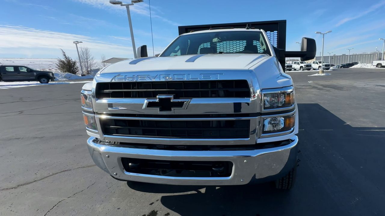 2023 Chevrolet Silverado 5500 HD Work Truck