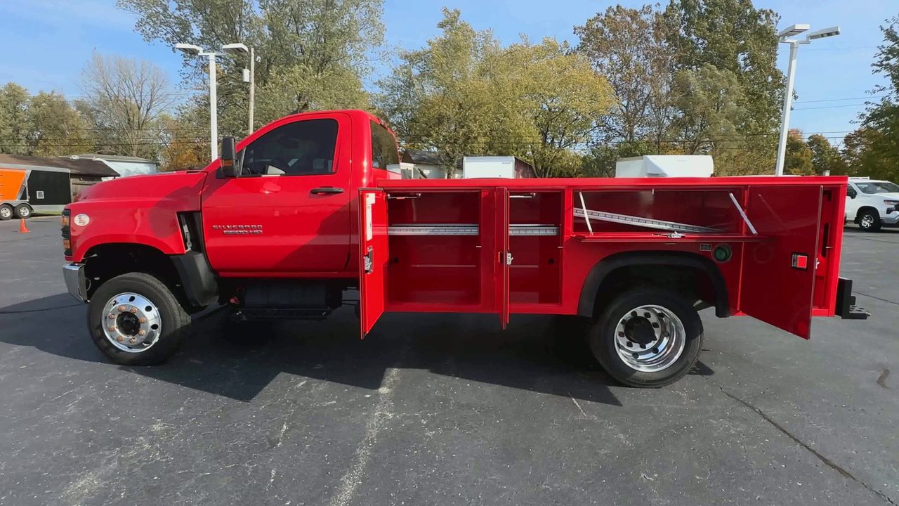 2021 Chevrolet Silverado 5500 HD LT
