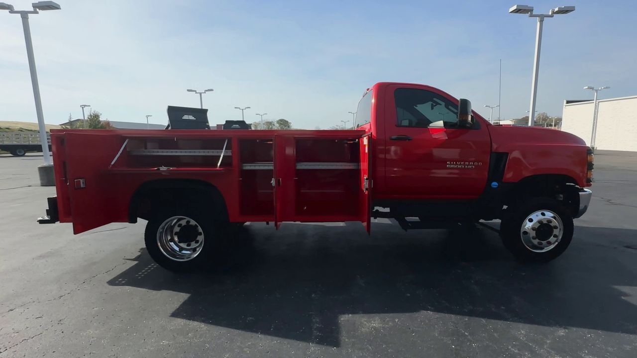 2021 Chevrolet Silverado 5500 HD LT
