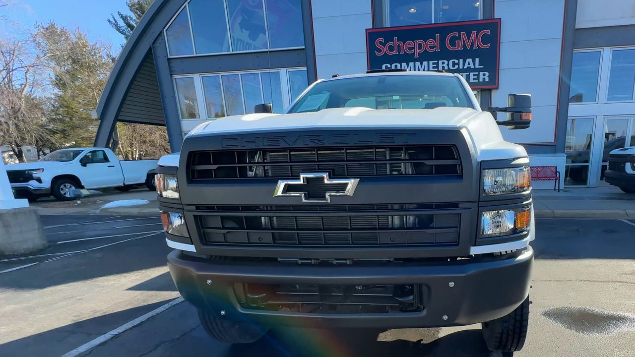 2024 Chevrolet Silverado 5500 HD Work Truck