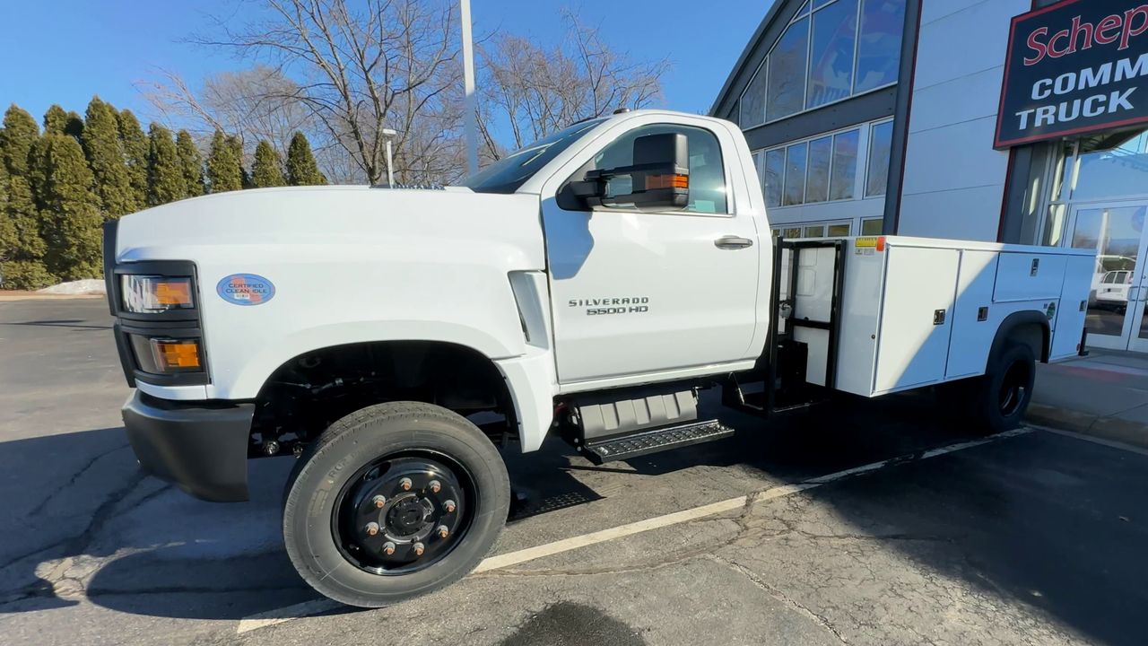 2024 Chevrolet Silverado 5500 HD Work Truck