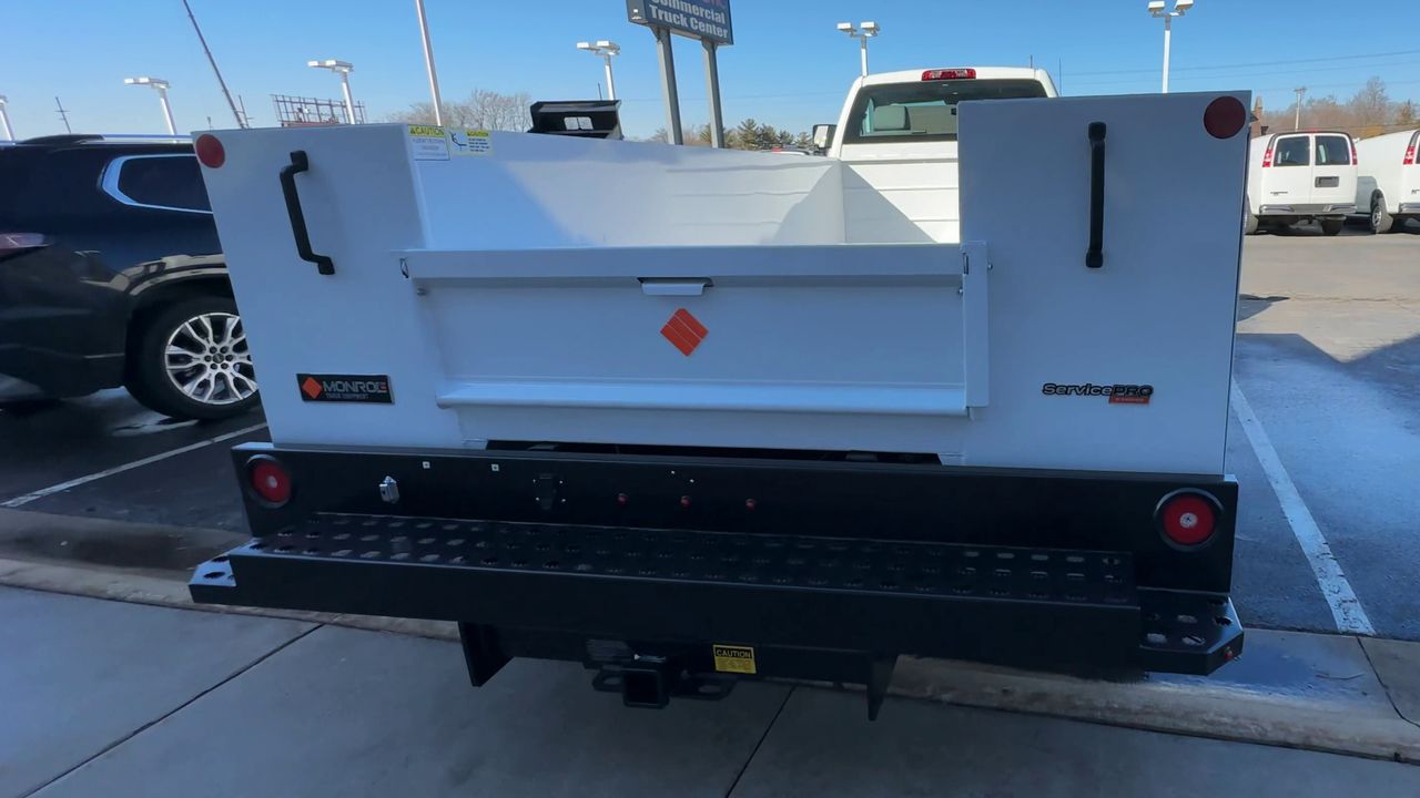 2024 Chevrolet Silverado 5500 HD Work Truck