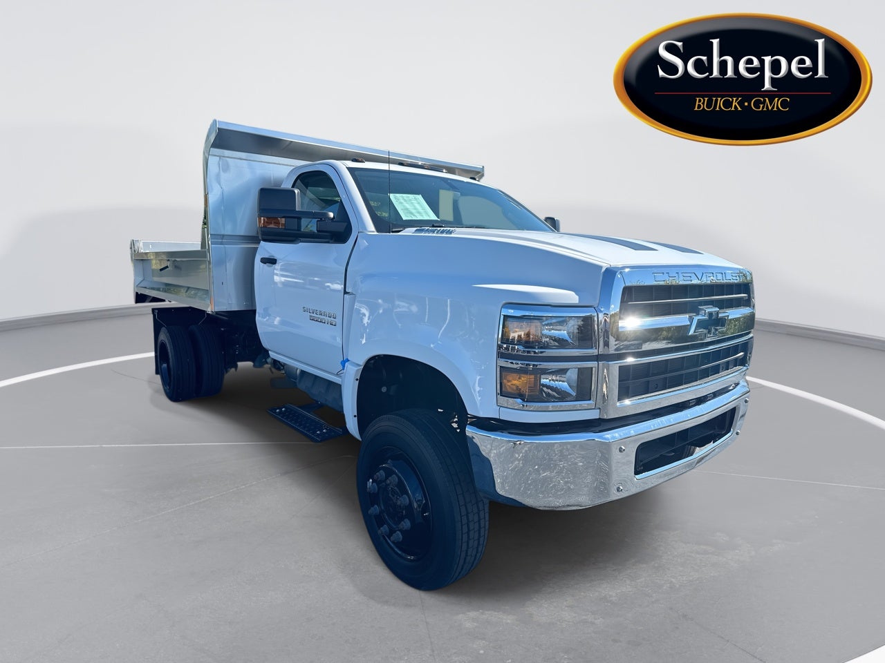 2023 Chevrolet Silverado 5500 HD Work Truck