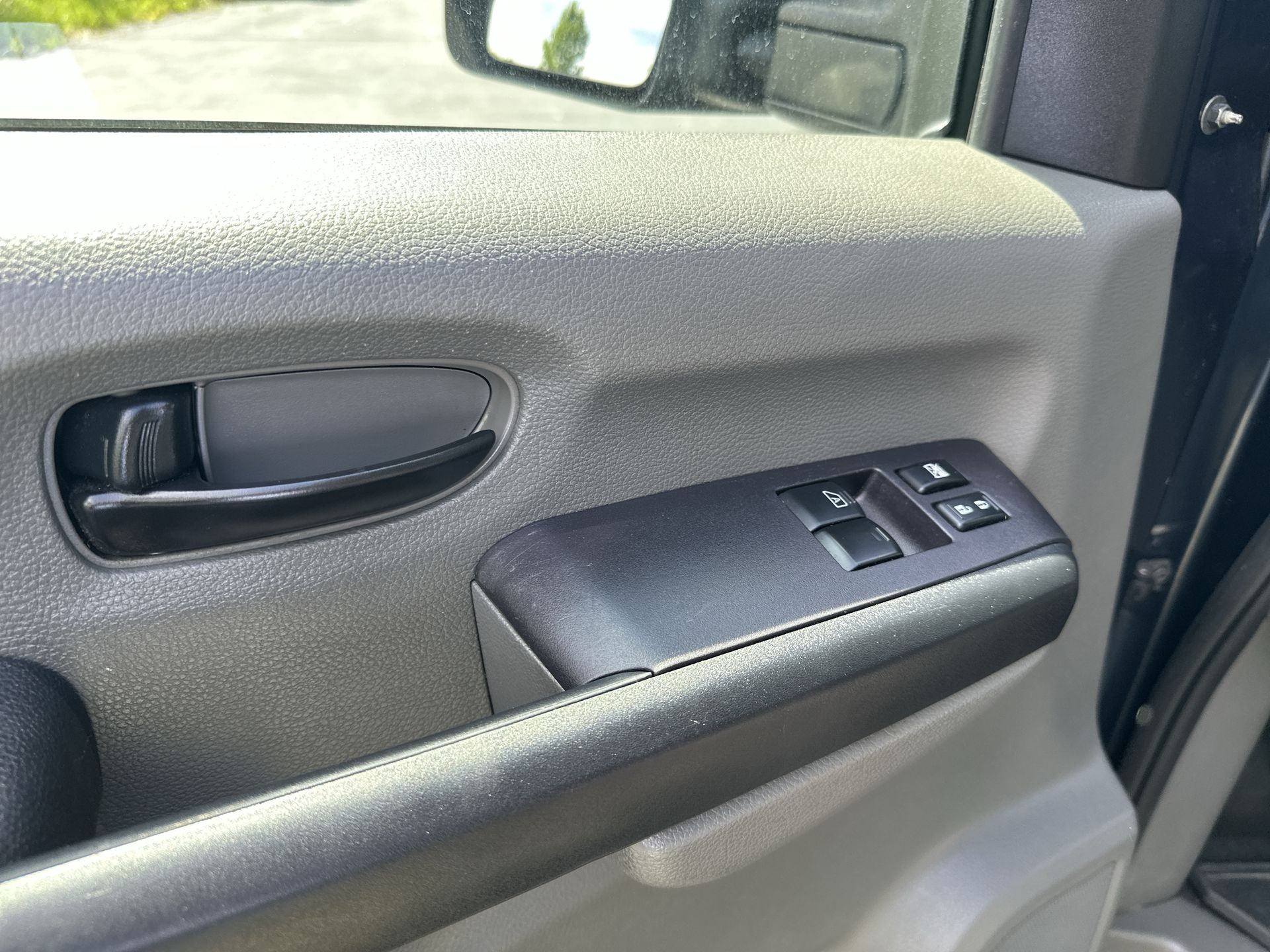 2019 Nissan NV Cargo SL