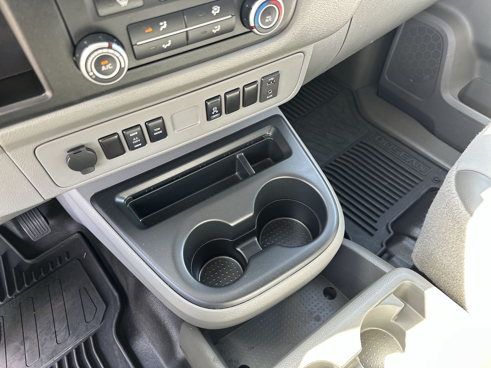 2019 Nissan NV Cargo SL