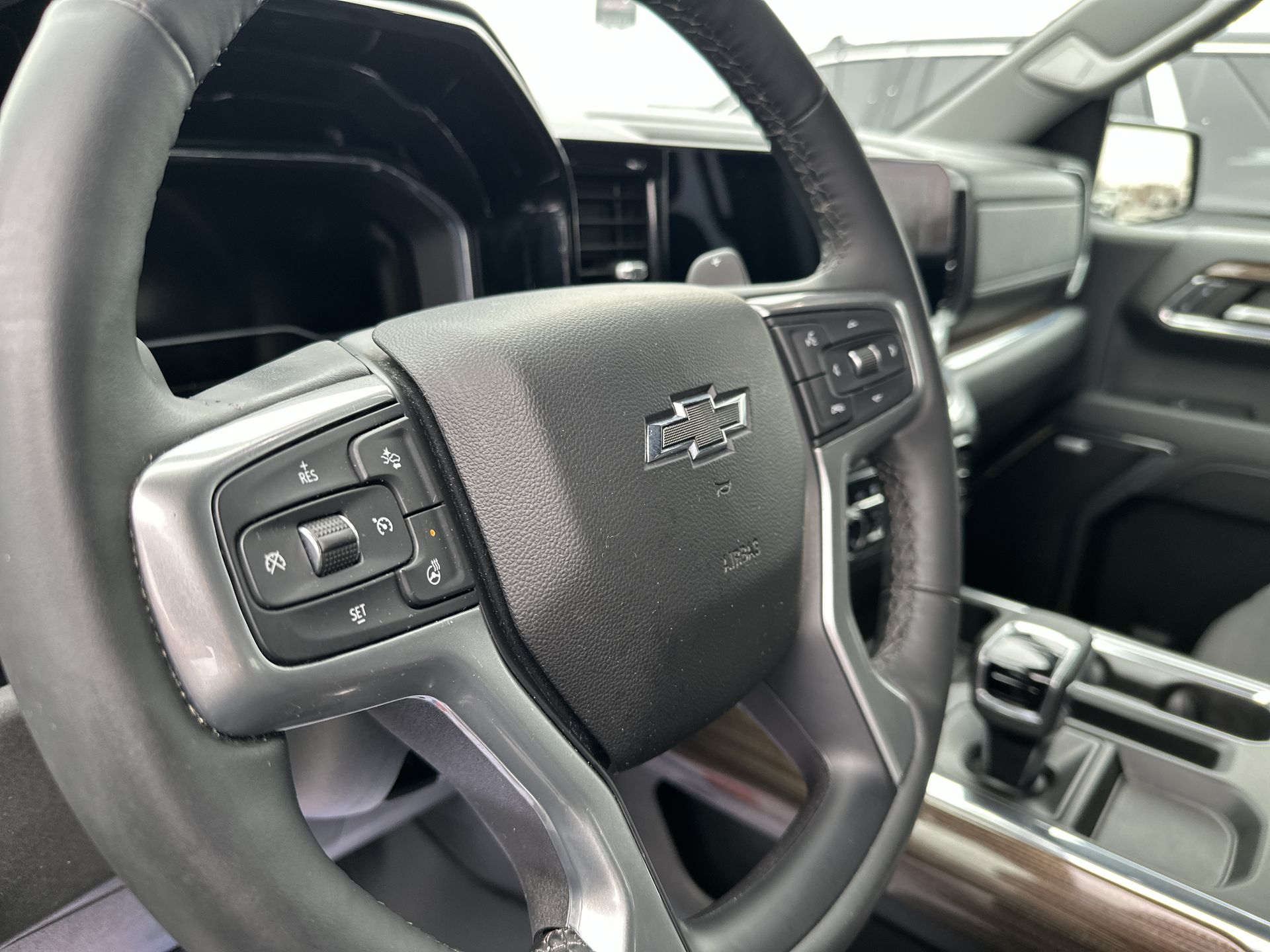 2024 Chevrolet Silverado 1500 RST