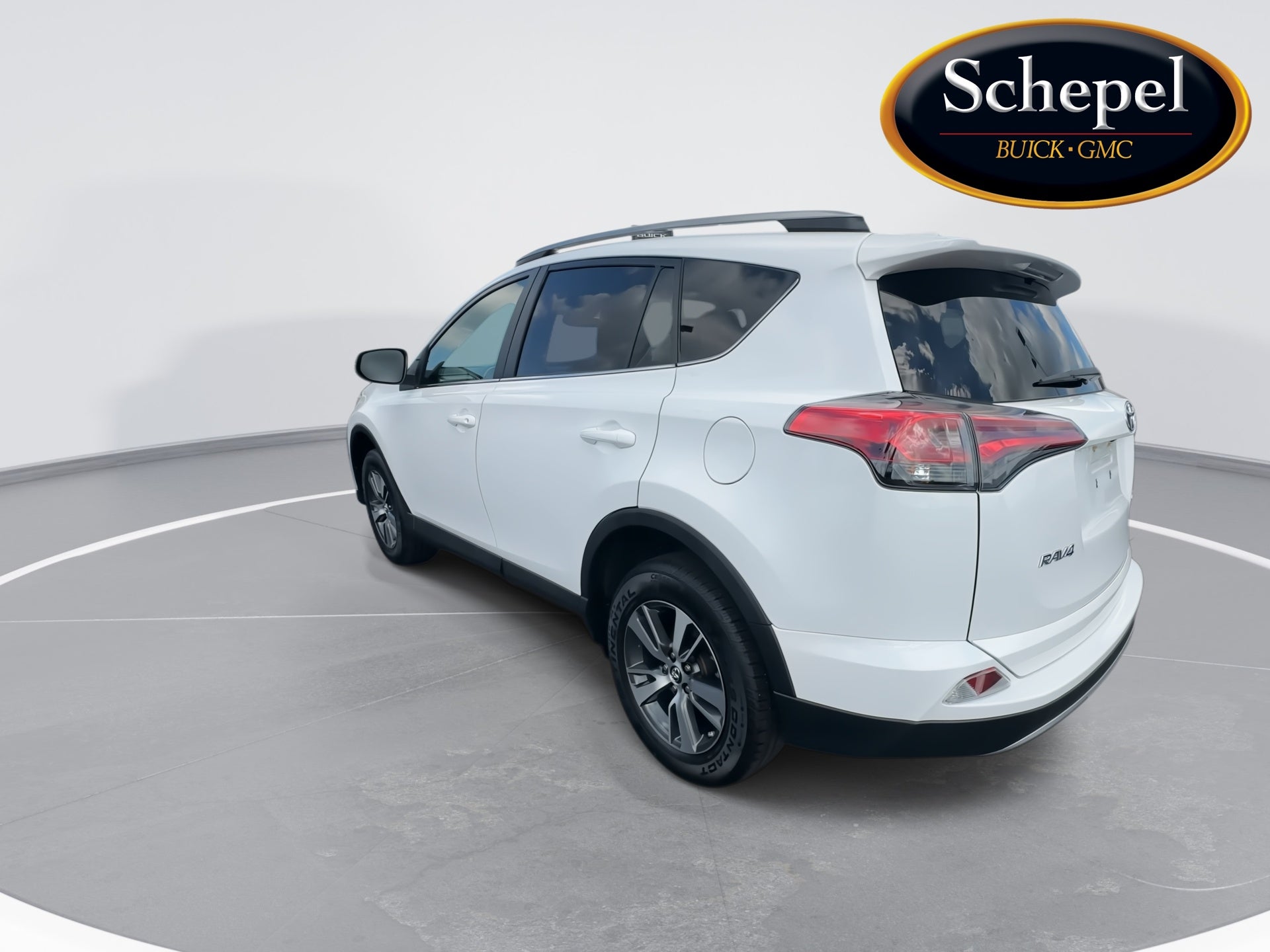2018 Toyota RAV4 XLE