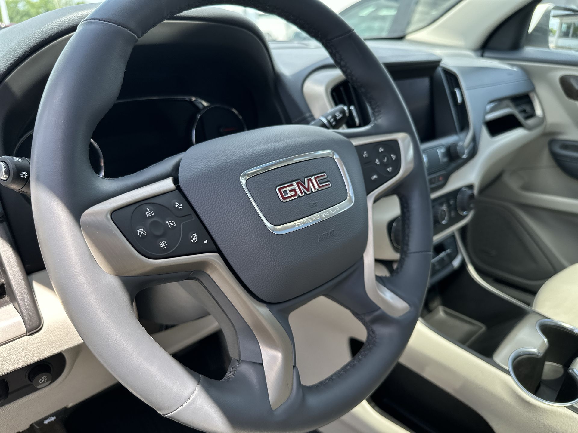 2023 GMC Terrain Denali