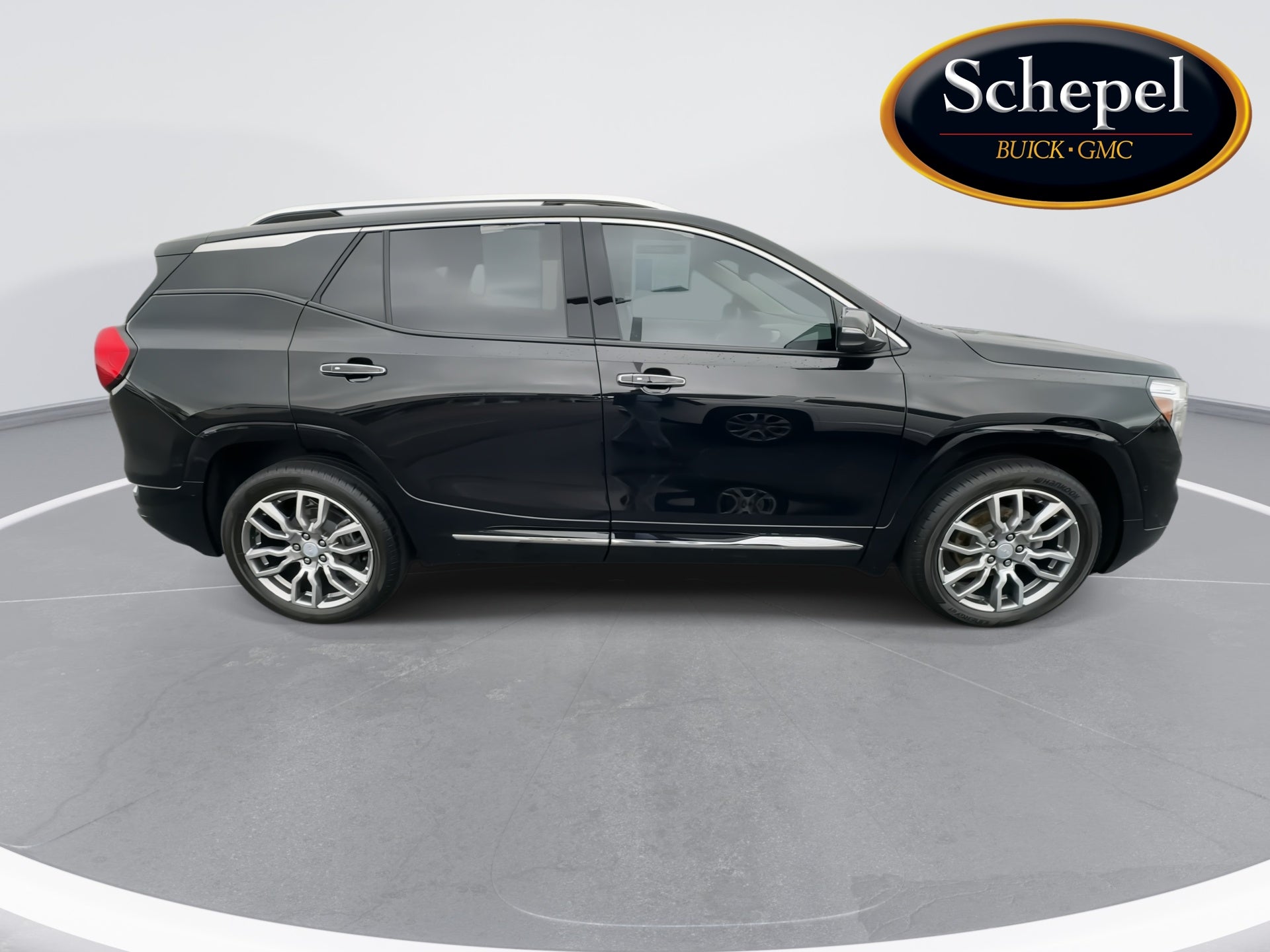 2023 GMC Terrain Denali