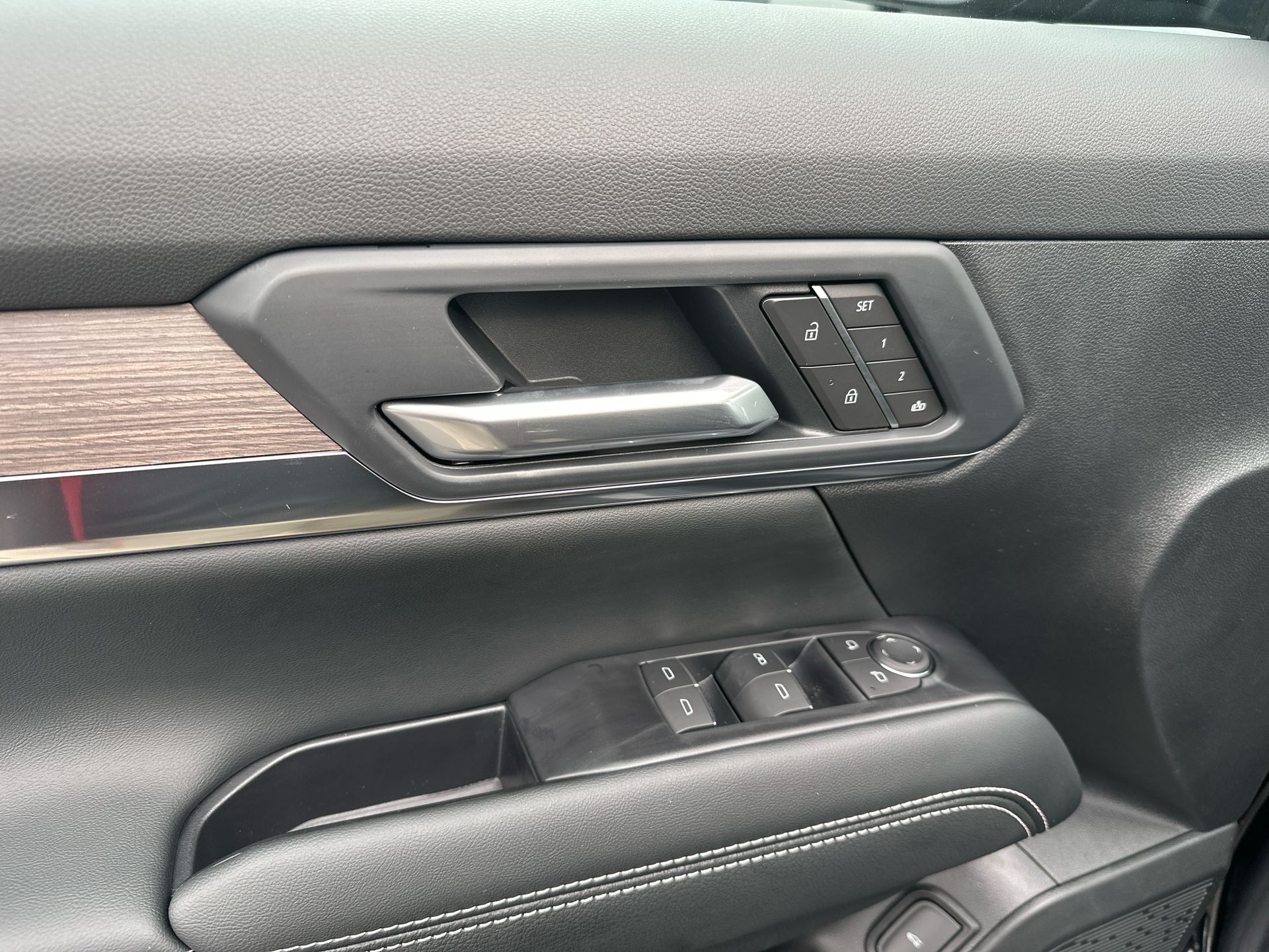 2027 GMC Terrain Denali - Photo 13