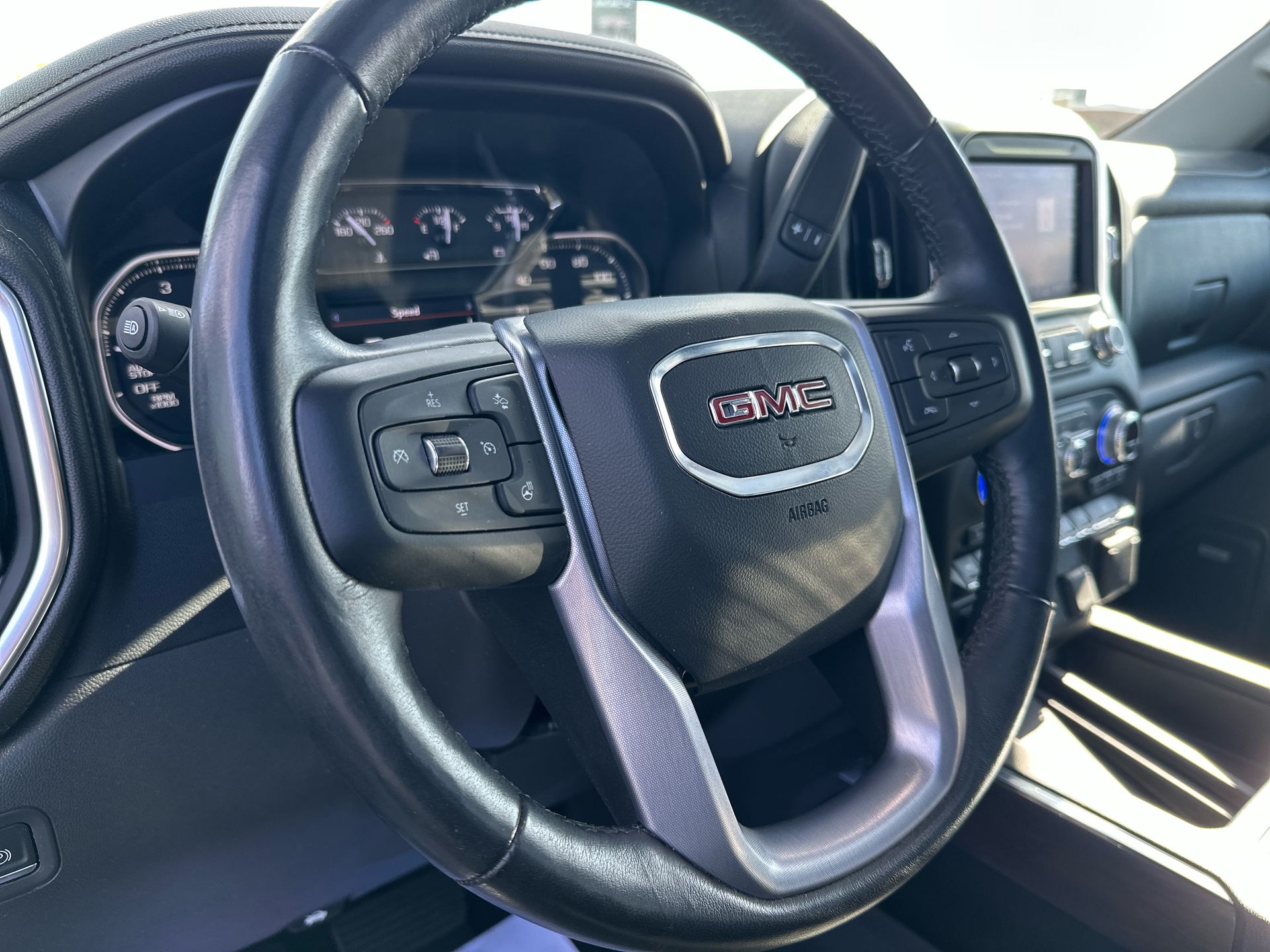 2020 GMC Sierra 1500 SLT