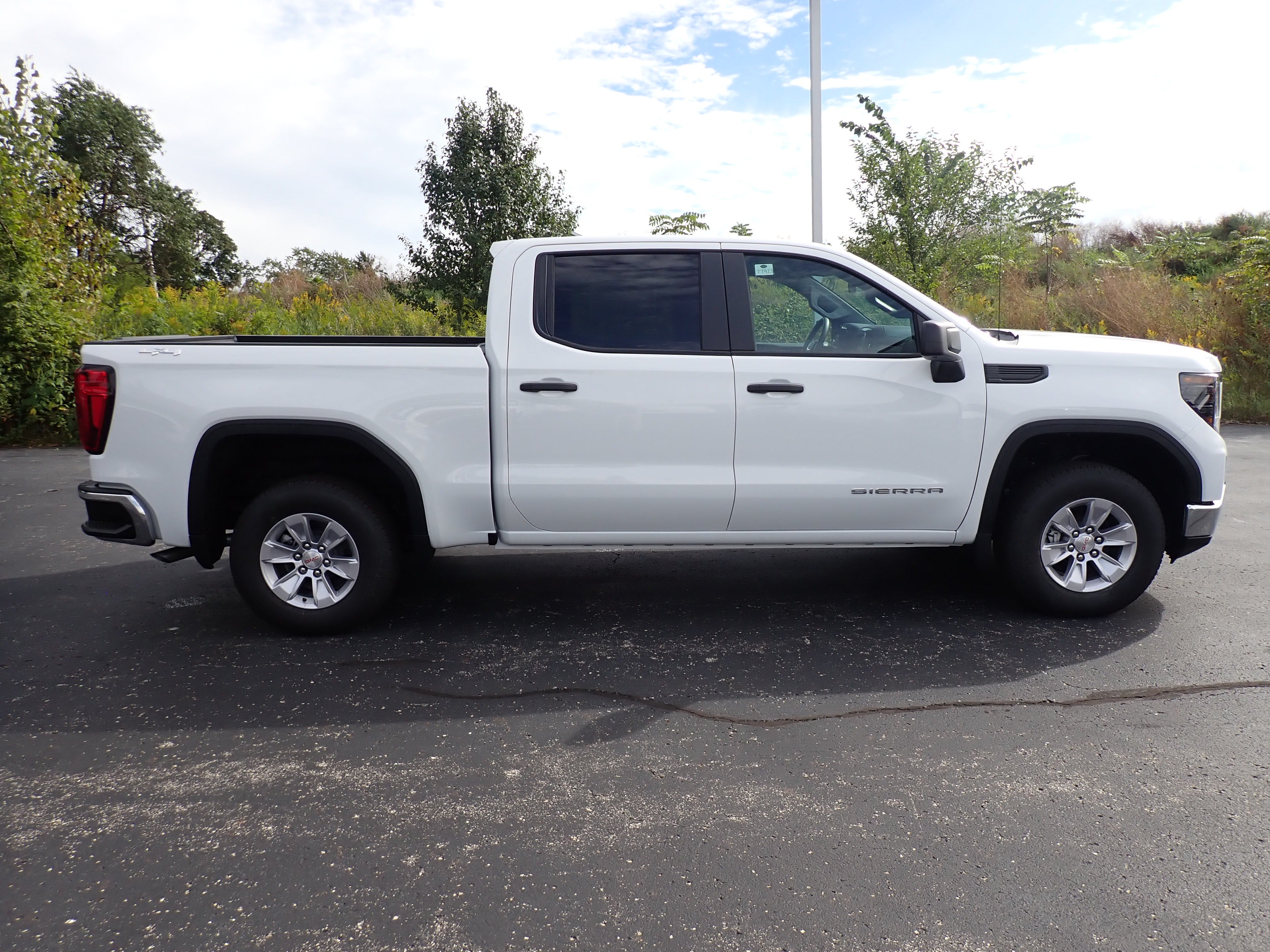 2026 GMC Sierra 1500 Pro - Photo 11