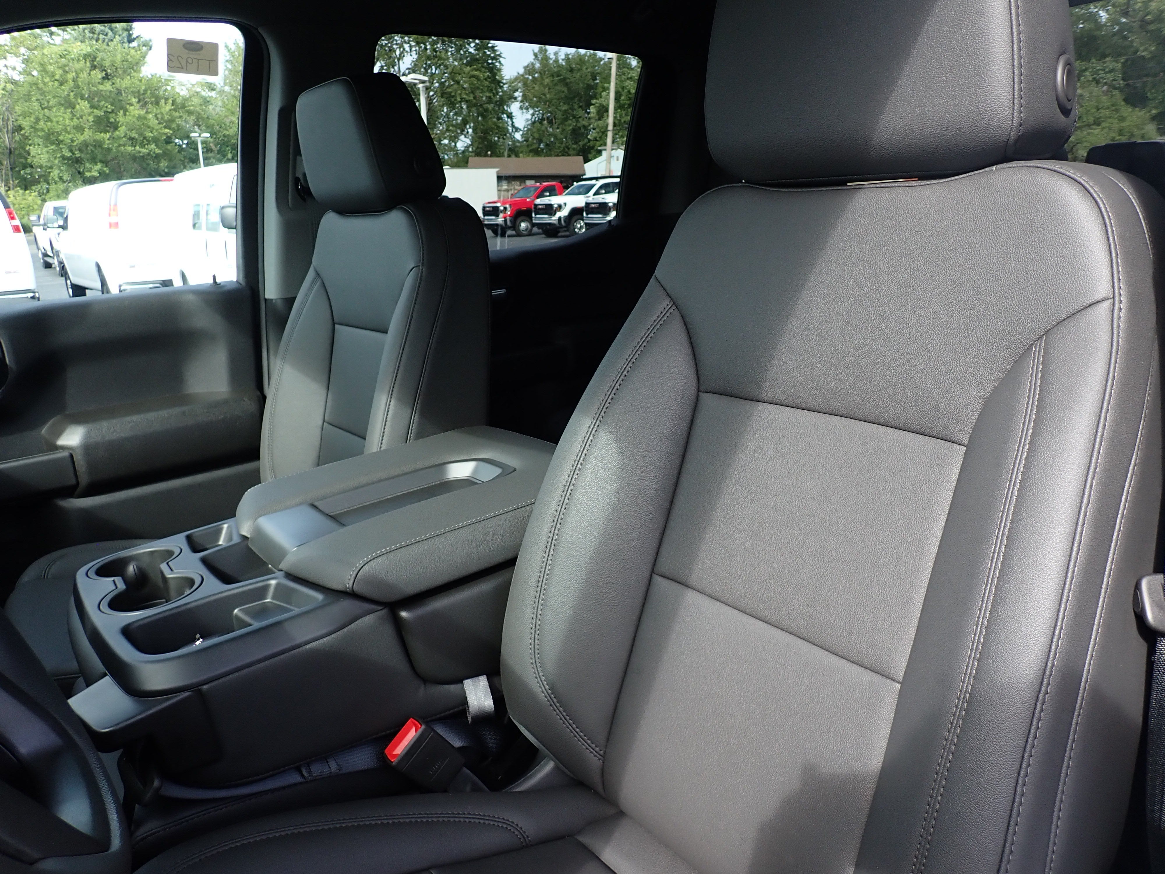 2026 GMC Sierra 1500 Pro - Photo 17