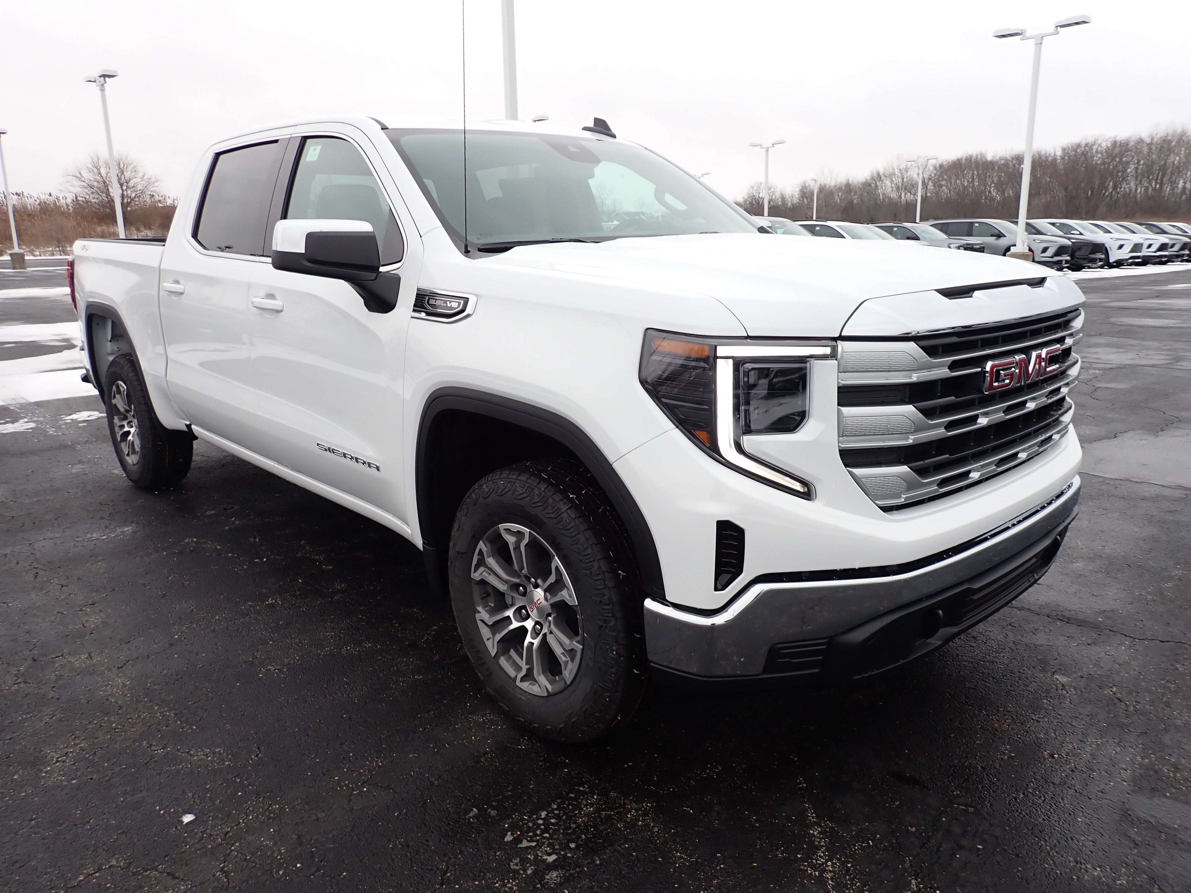 2026 GMC Sierra 1500 SLE