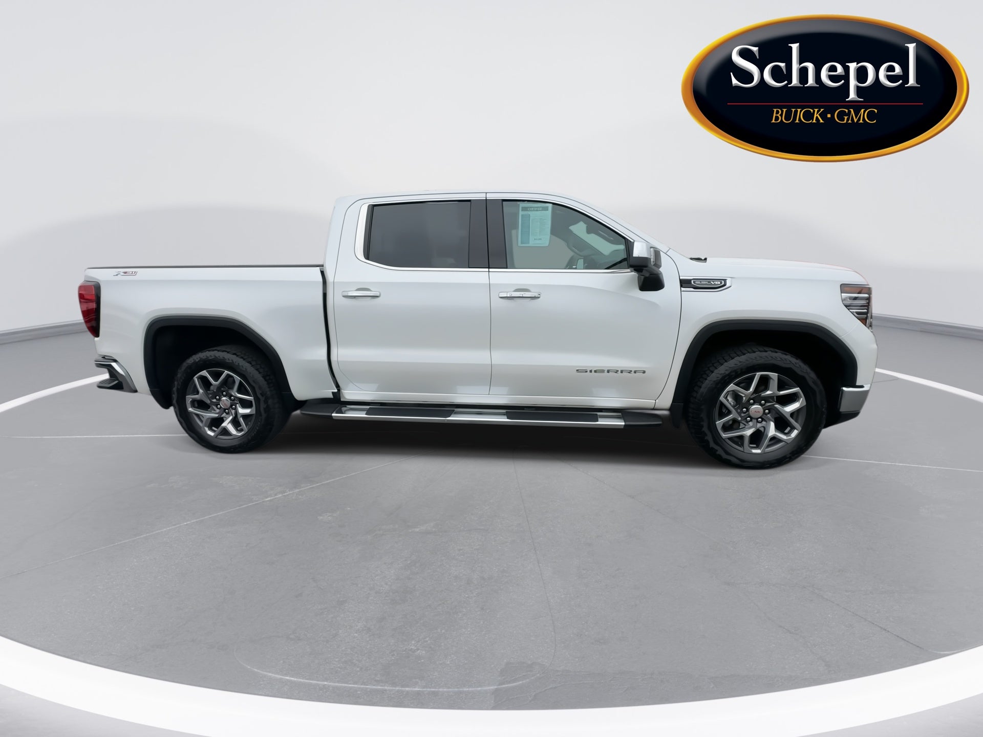 2024 GMC Sierra 1500 SLT