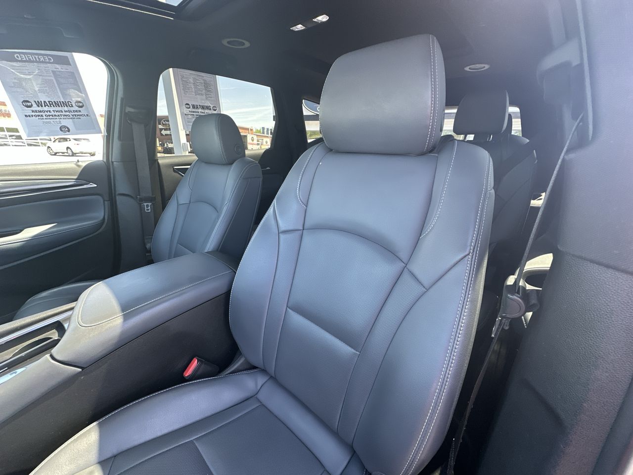 2022 Buick Enclave Essence