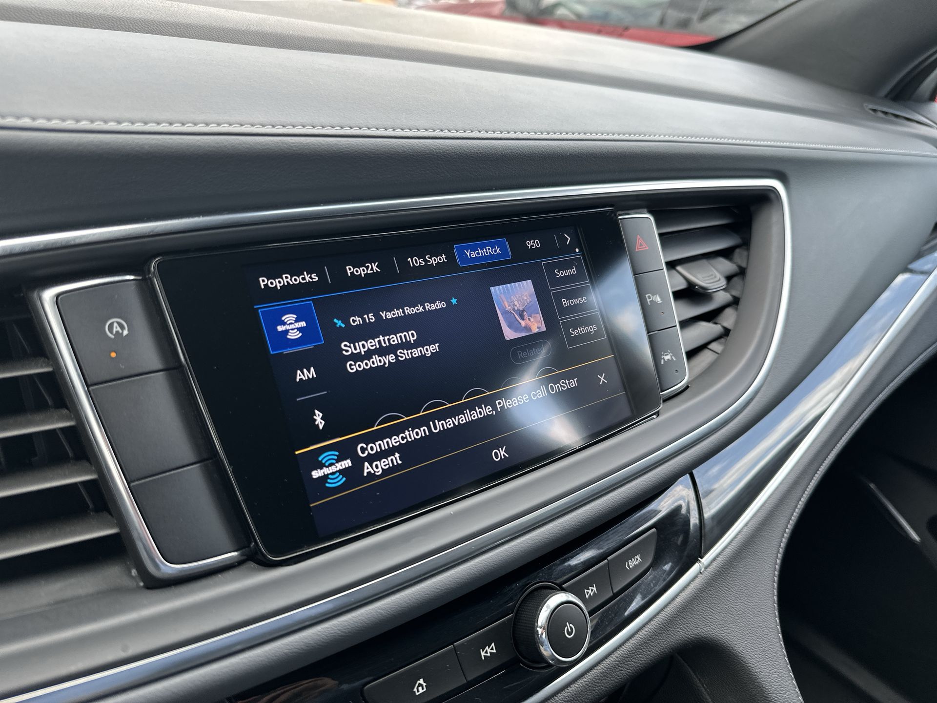 2023 Buick Enclave Essence